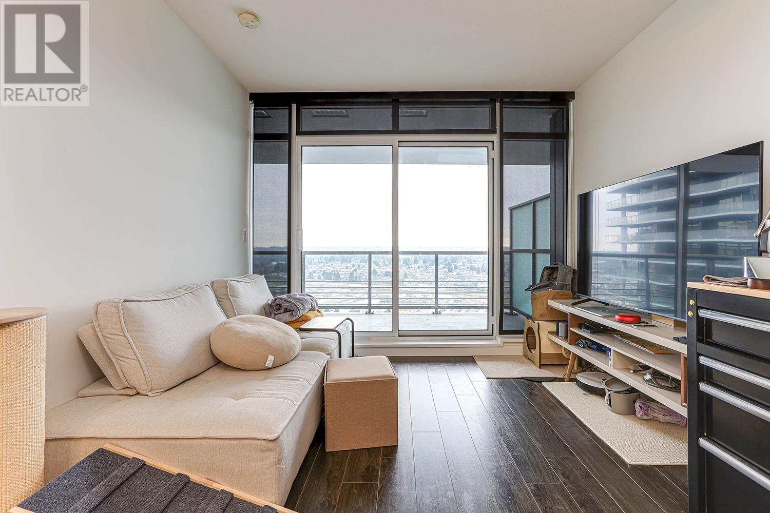 Listing Picture 3 of 30 : 2912 4730 LOUGHEED HIGHWAY, Burnaby / 本拿比 - 魯藝地產 Yvonne Lu Group - MLS Medallion Club Member