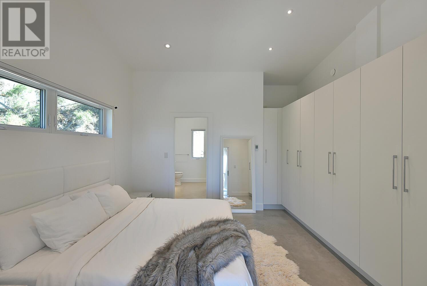 10632 Wood Bay Ridge Road, Halfmoon Bay, British Columbia  V7Z 1B8 - Photo 16 - R2971470