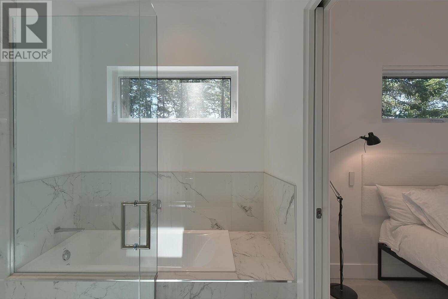 10632 Wood Bay Ridge Road, Halfmoon Bay, British Columbia  V7Z 1B8 - Photo 24 - R2971470