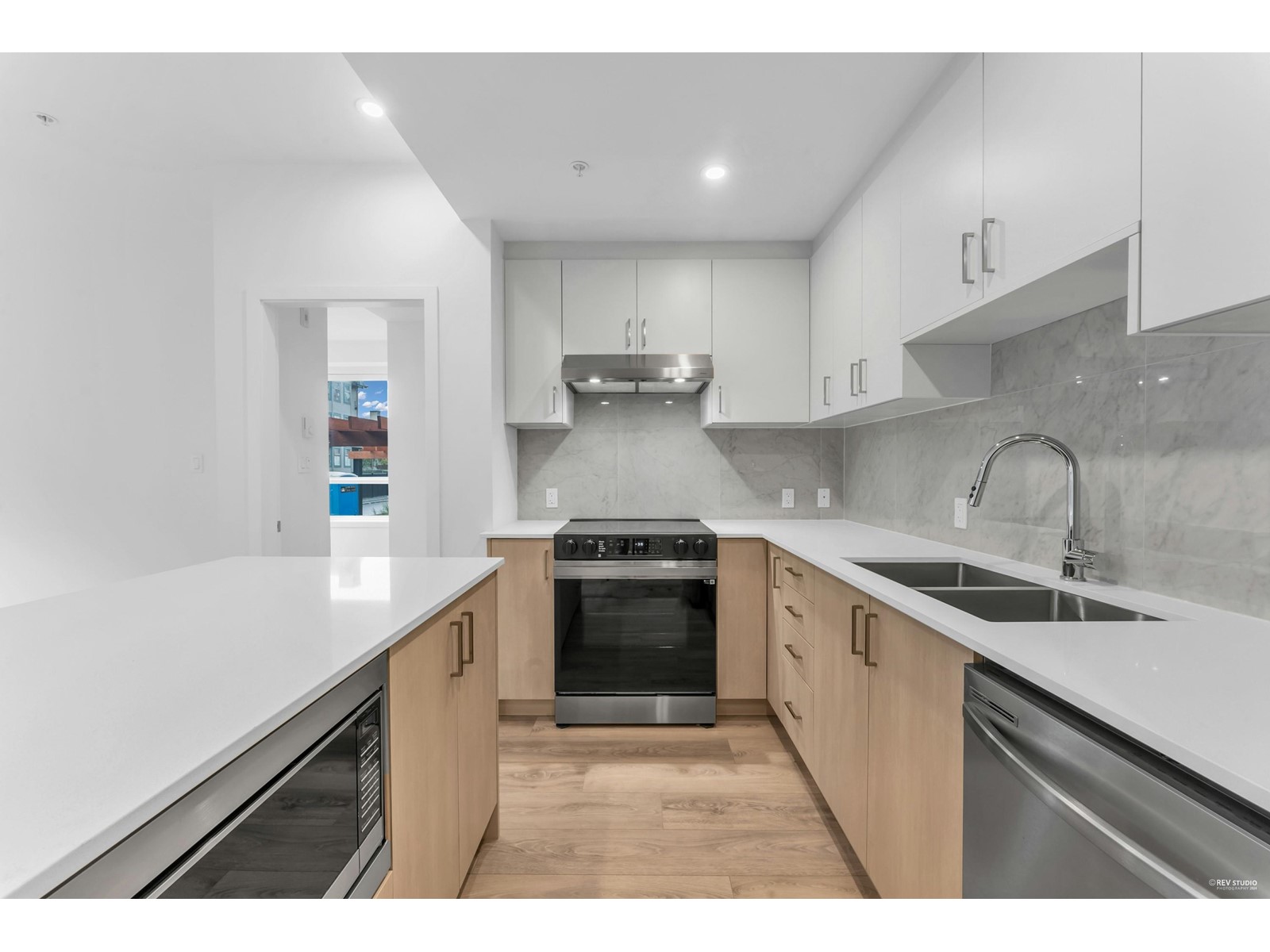 E104 13858 108 Avenue, Surrey, British Columbia  V3T 2K8 - Photo 6 - R2971367