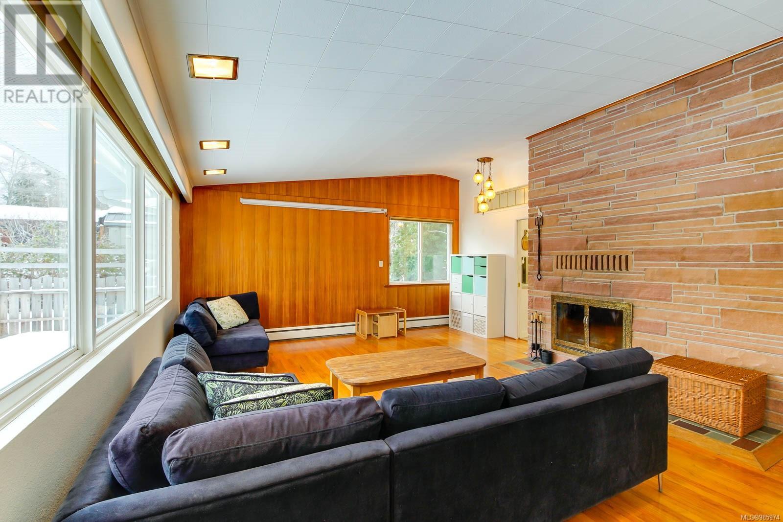 Property at 4306 Craig Rd image 3