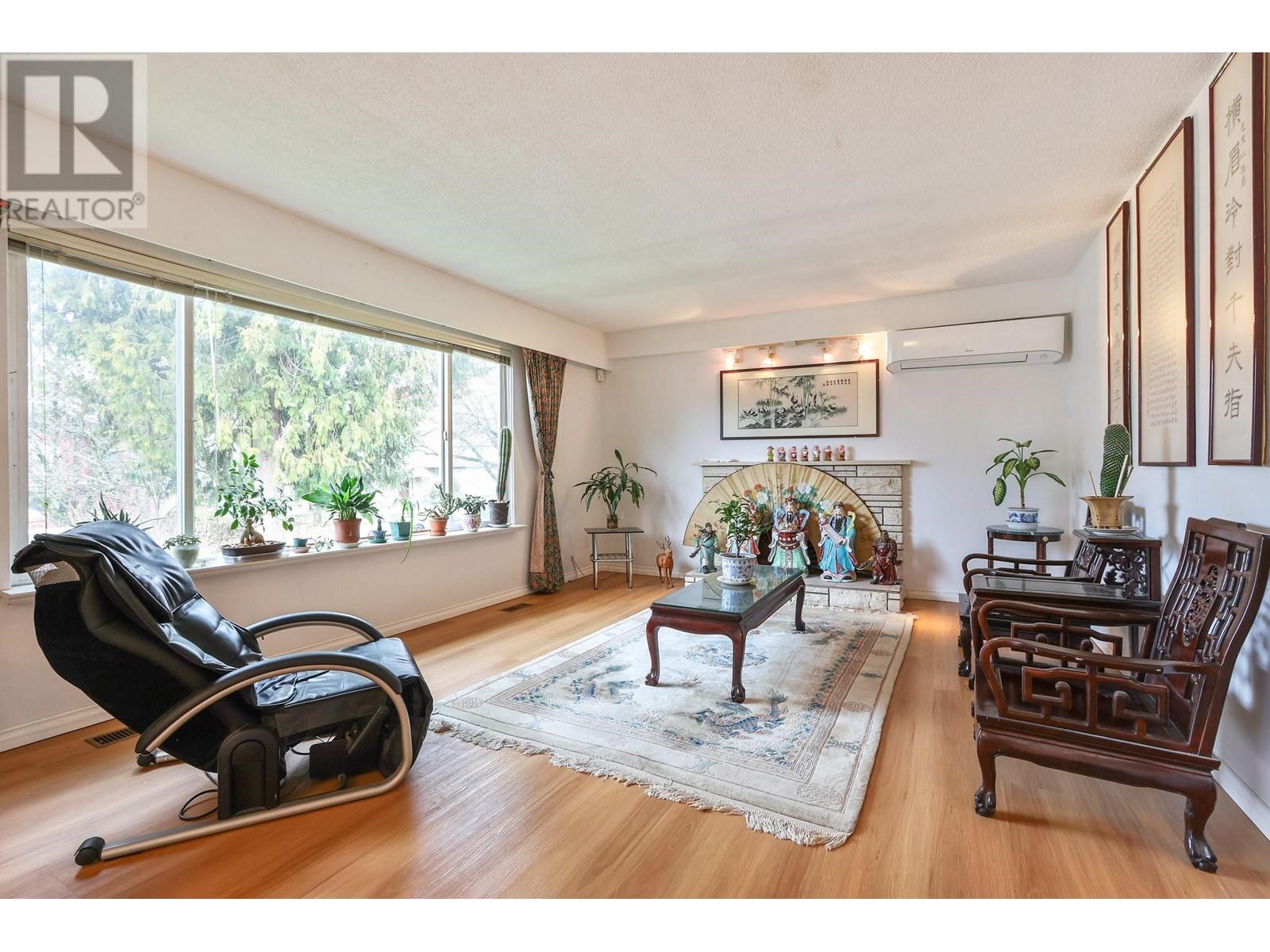 5872 Culloden Street, Vancouver, British Columbia  V5W 3S2 - Photo 2 - R2971332