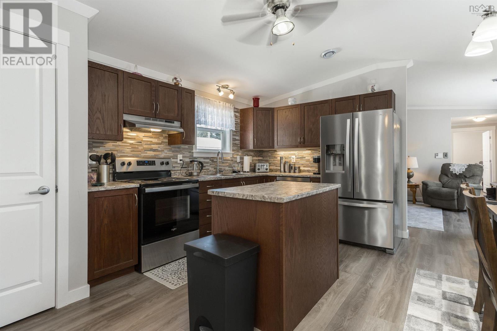 1123 Susan Street, Beaver Bank, Nova Scotia  B4E 1P2 - Photo 12 - 202503739
