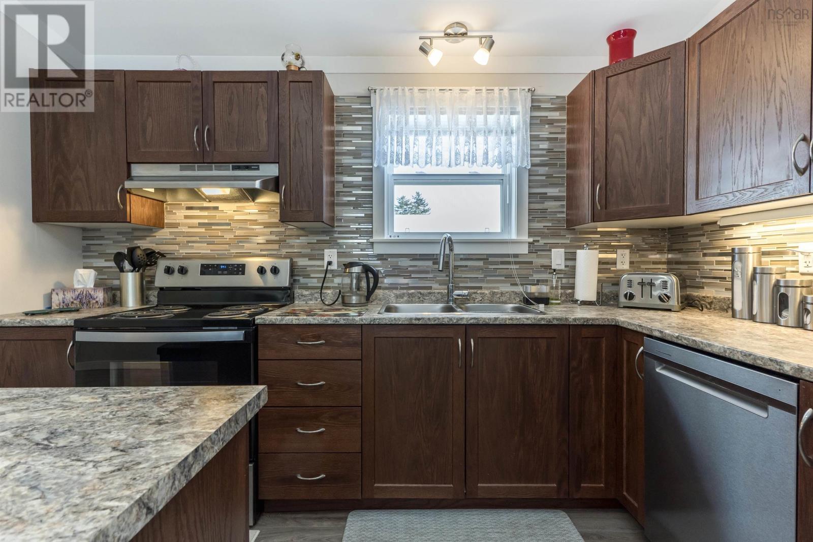 1123 Susan Street, Beaver Bank, Nova Scotia  B4E 1P2 - Photo 16 - 202503739