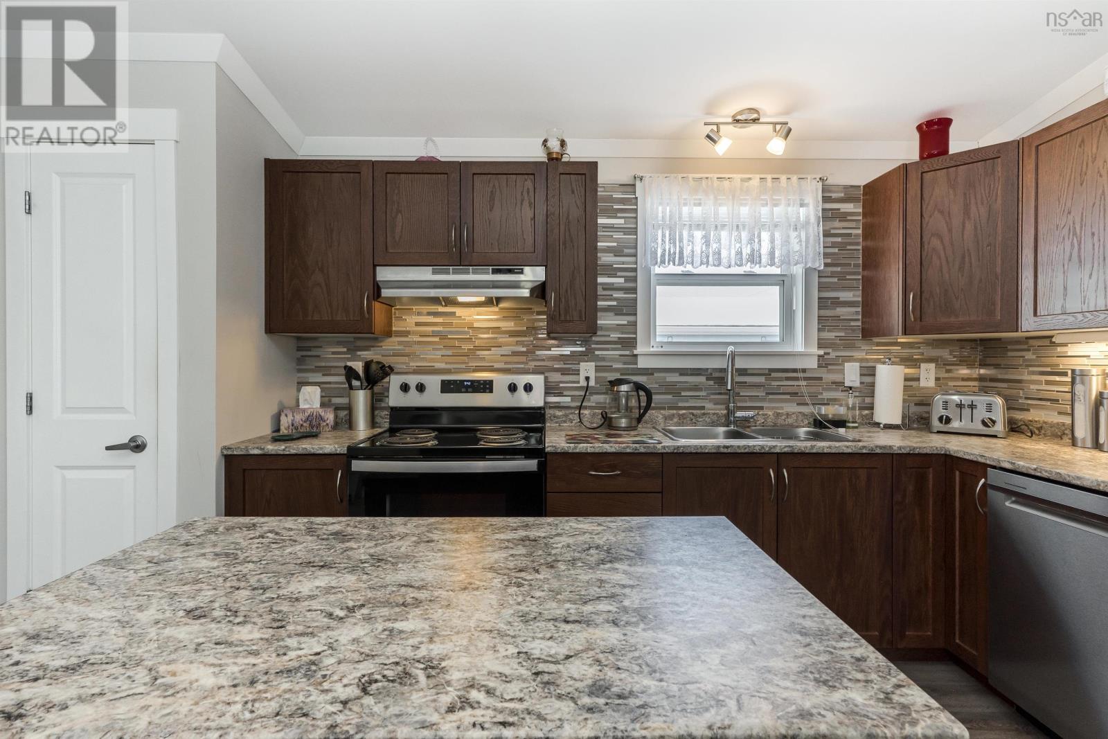 1123 Susan Street, Beaver Bank, Nova Scotia  B4E 1P2 - Photo 20 - 202503739