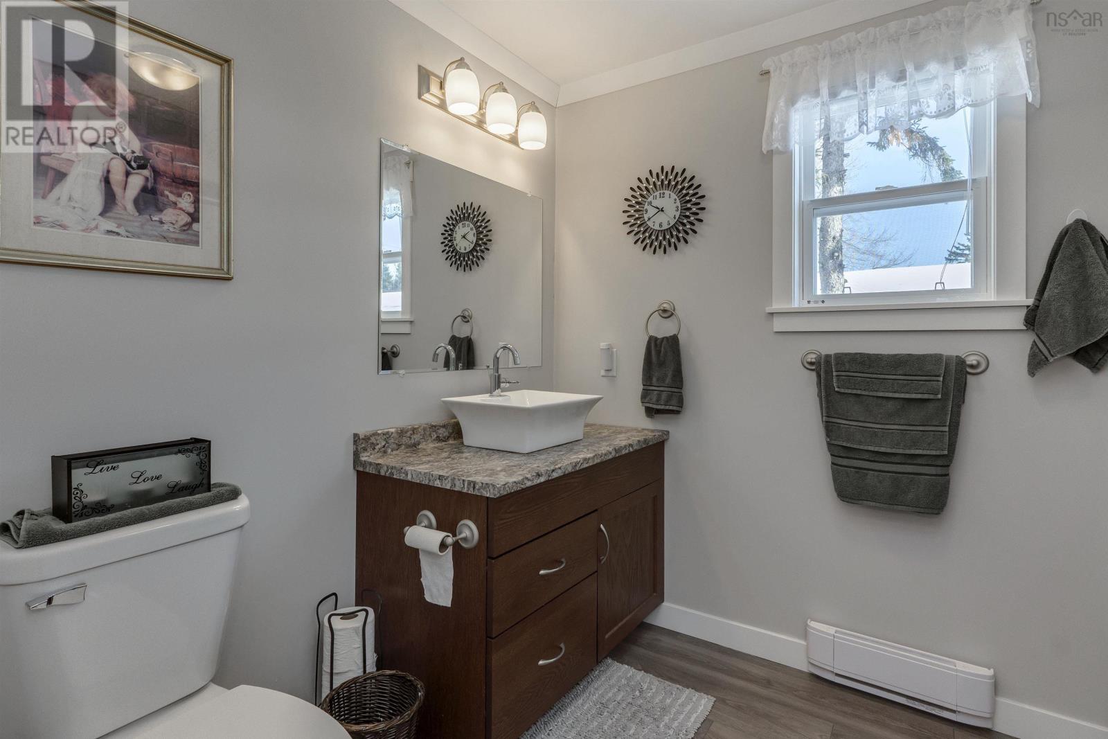 1123 Susan Street, Beaver Bank, Nova Scotia  B4E 1P2 - Photo 7 - 202503739