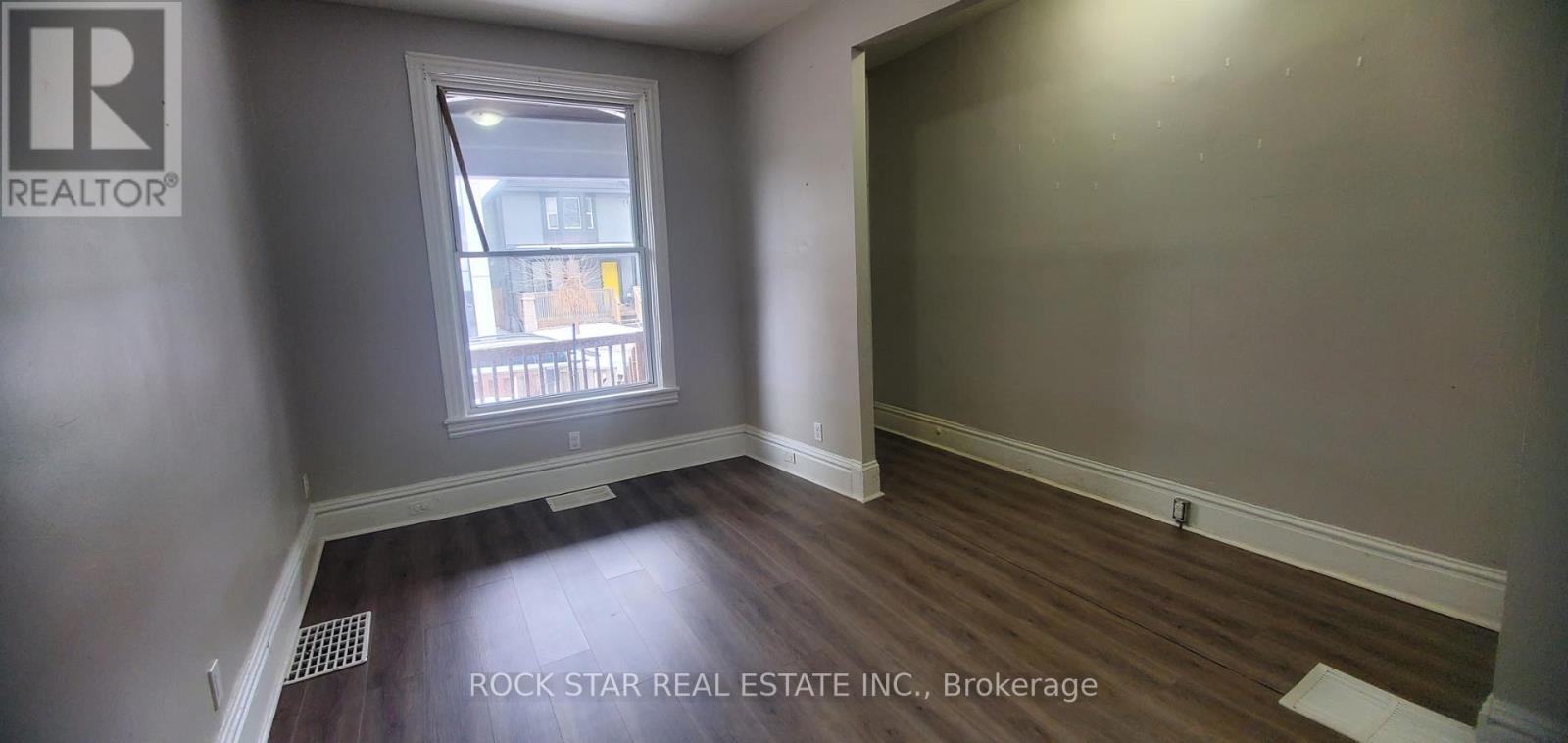 Property at 75 CATHCART STREET image 4