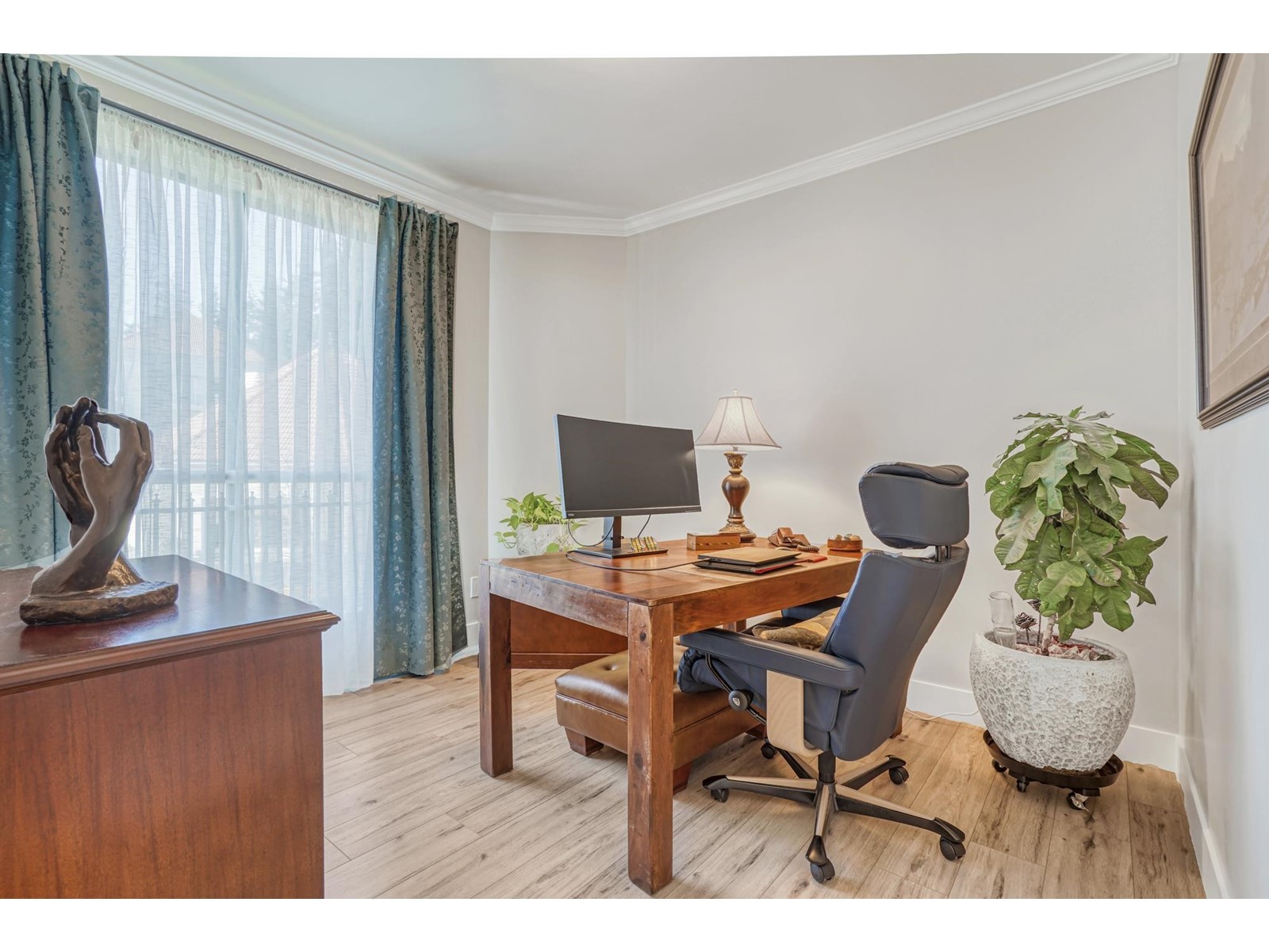 208 1765 Martin Drive, Surrey, British Columbia  V4A 9T6 - Photo 12 - R2971522