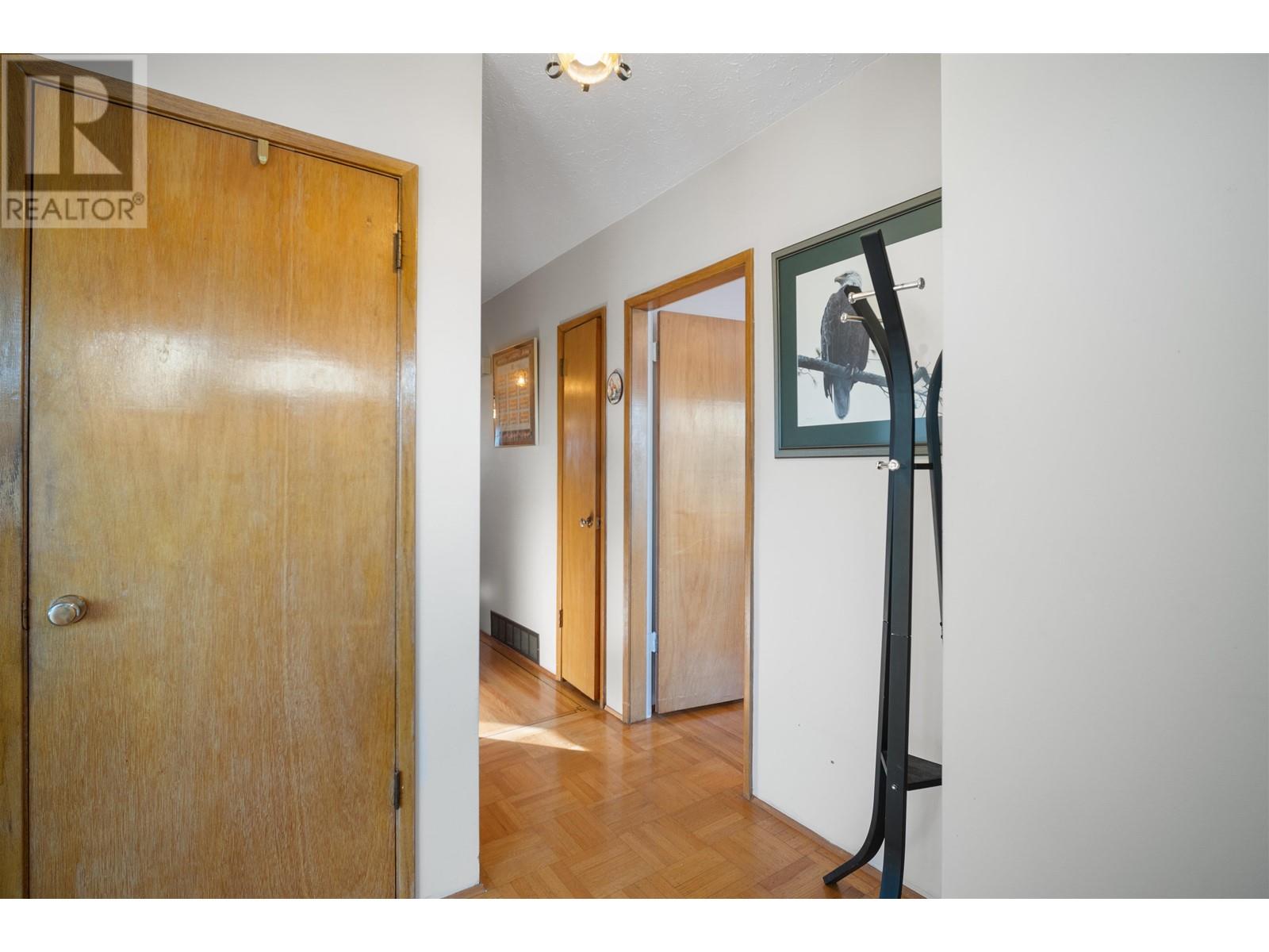 1428 Renfrew Street, Vancouver, British Columbia  V5K 4C6 - Photo 3 - R2971394
