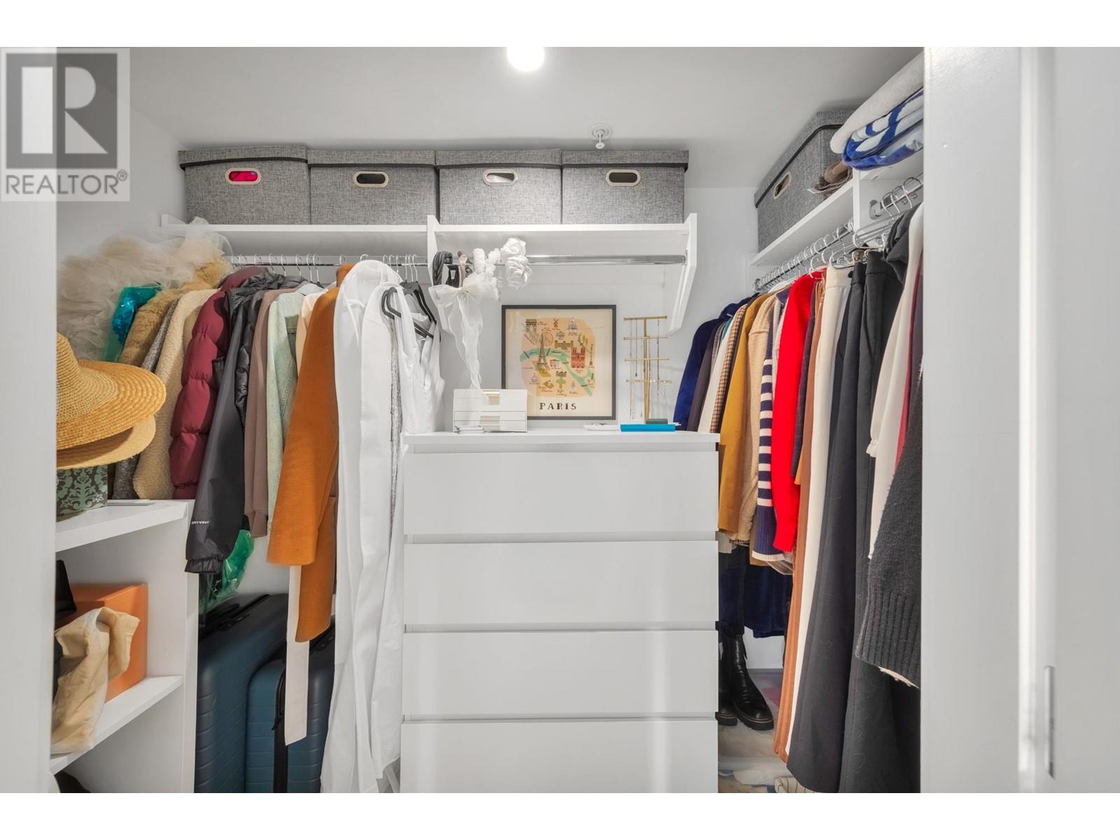 Listing Picture 25 of 36 : 298 W 1ST AVENUE, Vancouver / 溫哥華 - 魯藝地產 Yvonne Lu Group - MLS Medallion Club Member