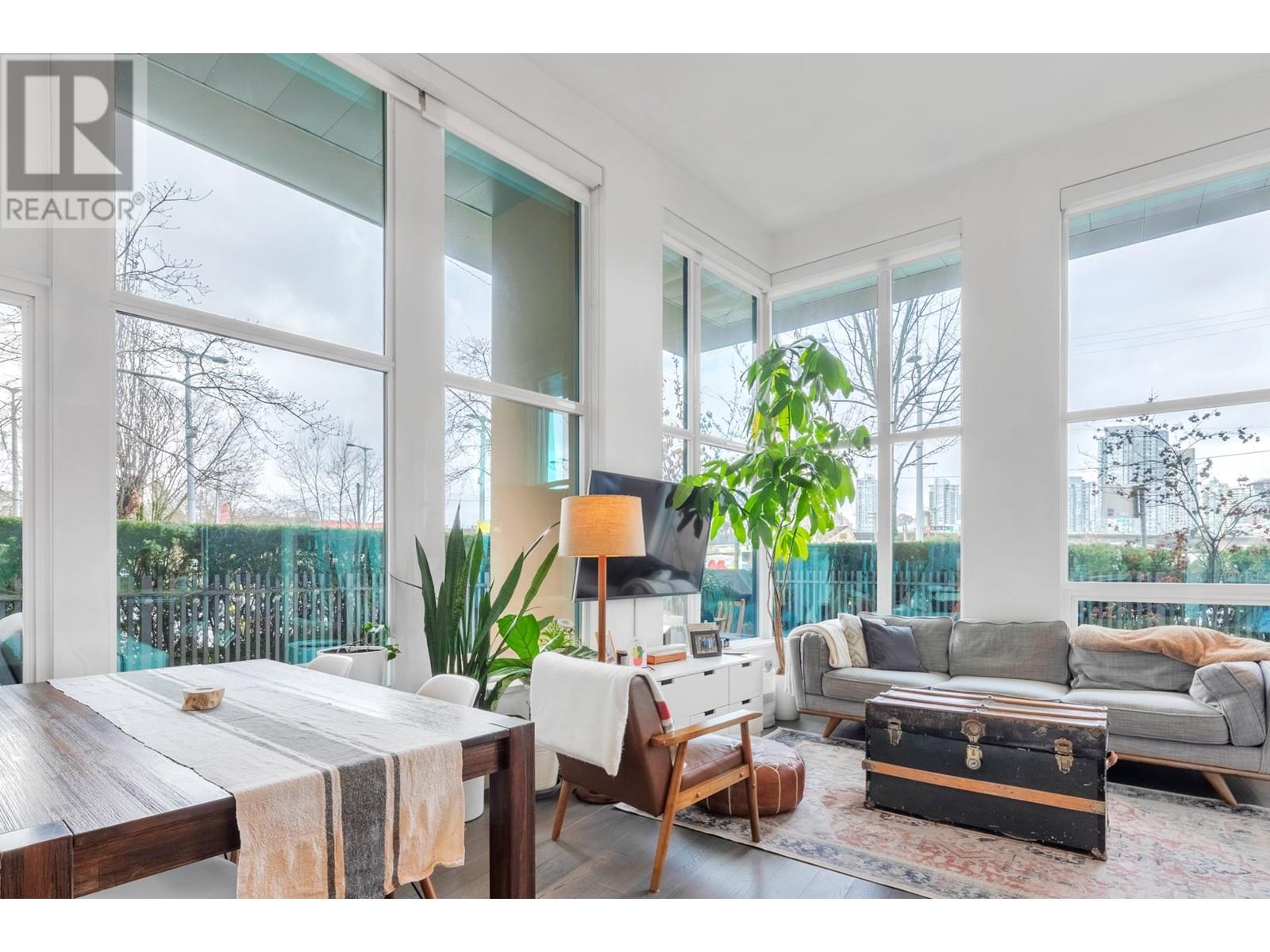 Listing Picture 7 of 36 : 298 W 1ST AVENUE, Vancouver / 溫哥華 - 魯藝地產 Yvonne Lu Group - MLS Medallion Club Member