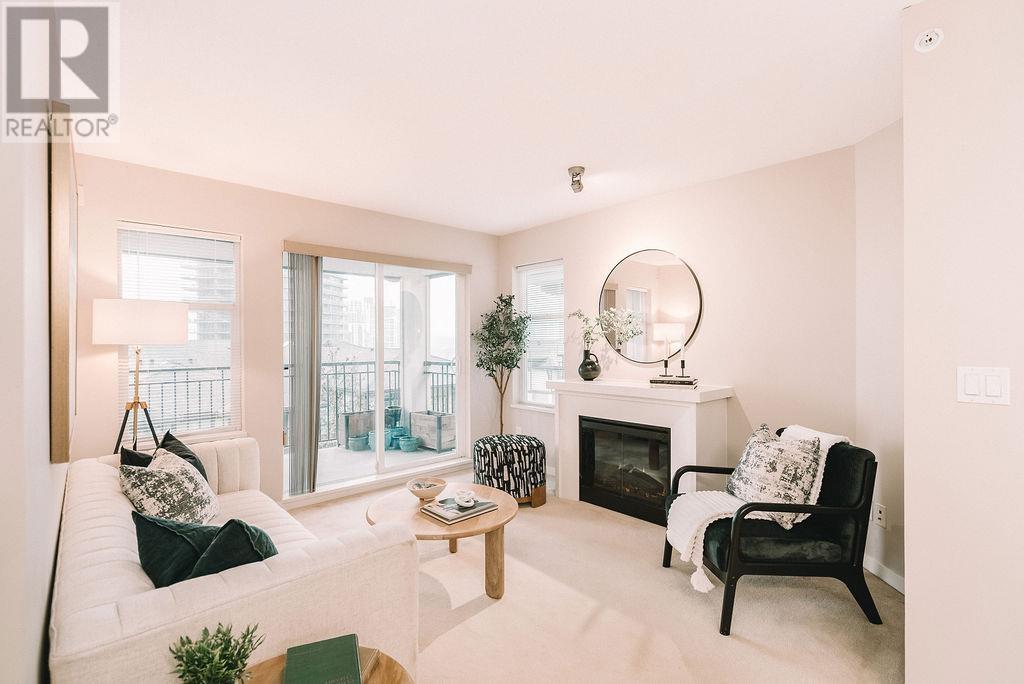 Listing Picture 12 of 40 : 406 4799 BRENTWOOD DRIVE, Burnaby / 本拿比 - 魯藝地產 Yvonne Lu Group - MLS Medallion Club Member