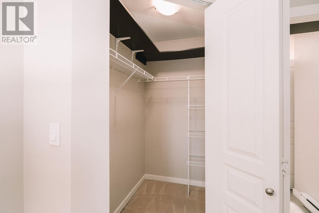 Listing Picture 25 of 40 : 406 4799 BRENTWOOD DRIVE, Burnaby / 本拿比 - 魯藝地產 Yvonne Lu Group - MLS Medallion Club Member