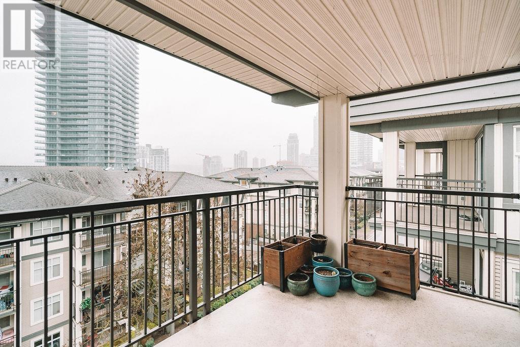 Listing Picture 30 of 40 : 406 4799 BRENTWOOD DRIVE, Burnaby / 本拿比 - 魯藝地產 Yvonne Lu Group - MLS Medallion Club Member