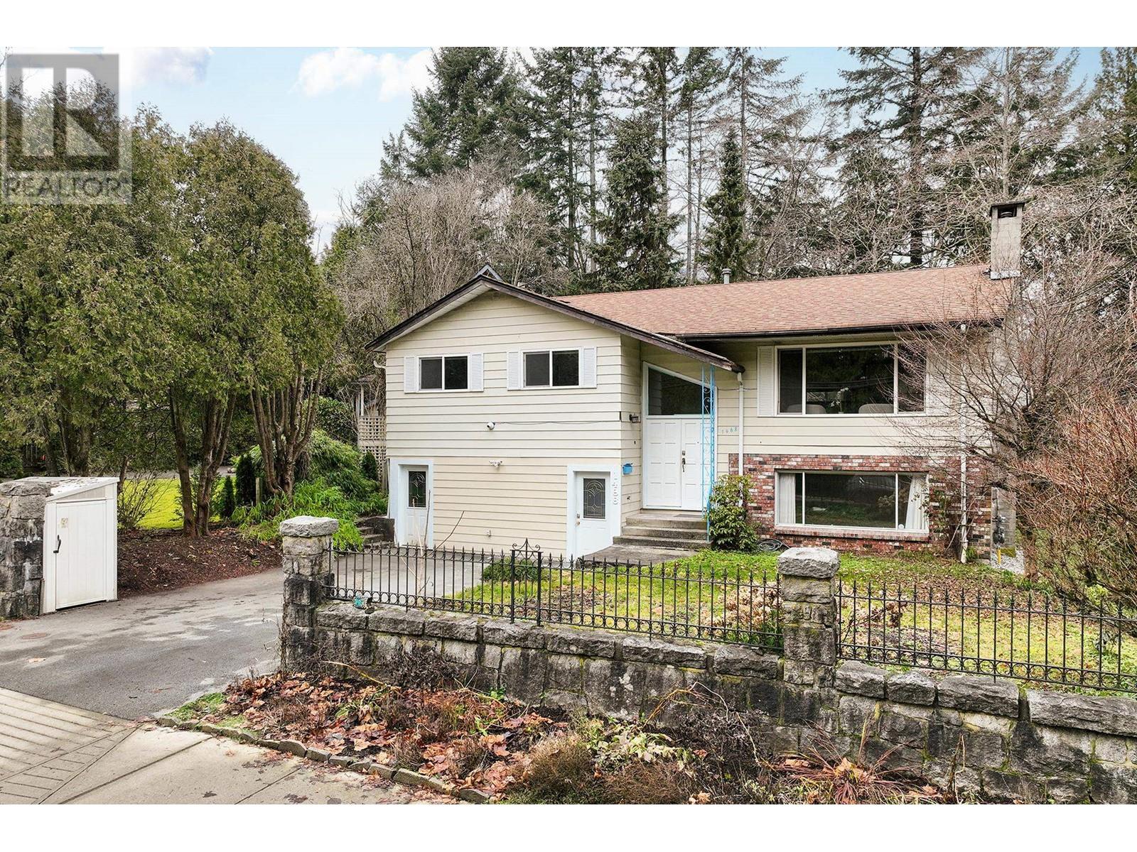 1468 Ross Road, North Vancouver, British Columbia  V7J 1V2 - Photo 1 - R2971505