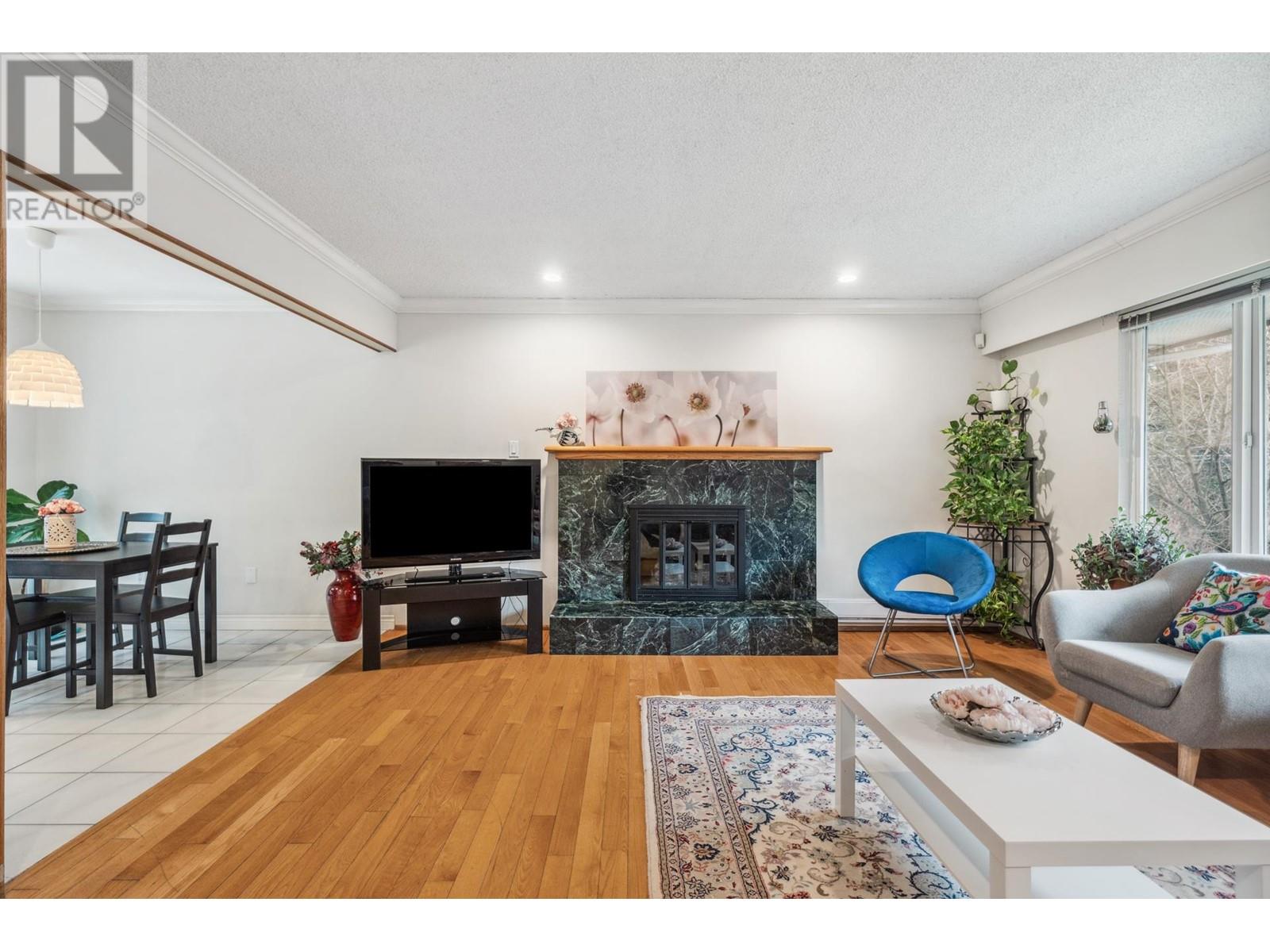 1468 Ross Road, North Vancouver, British Columbia  V7J 1V2 - Photo 4 - R2971505