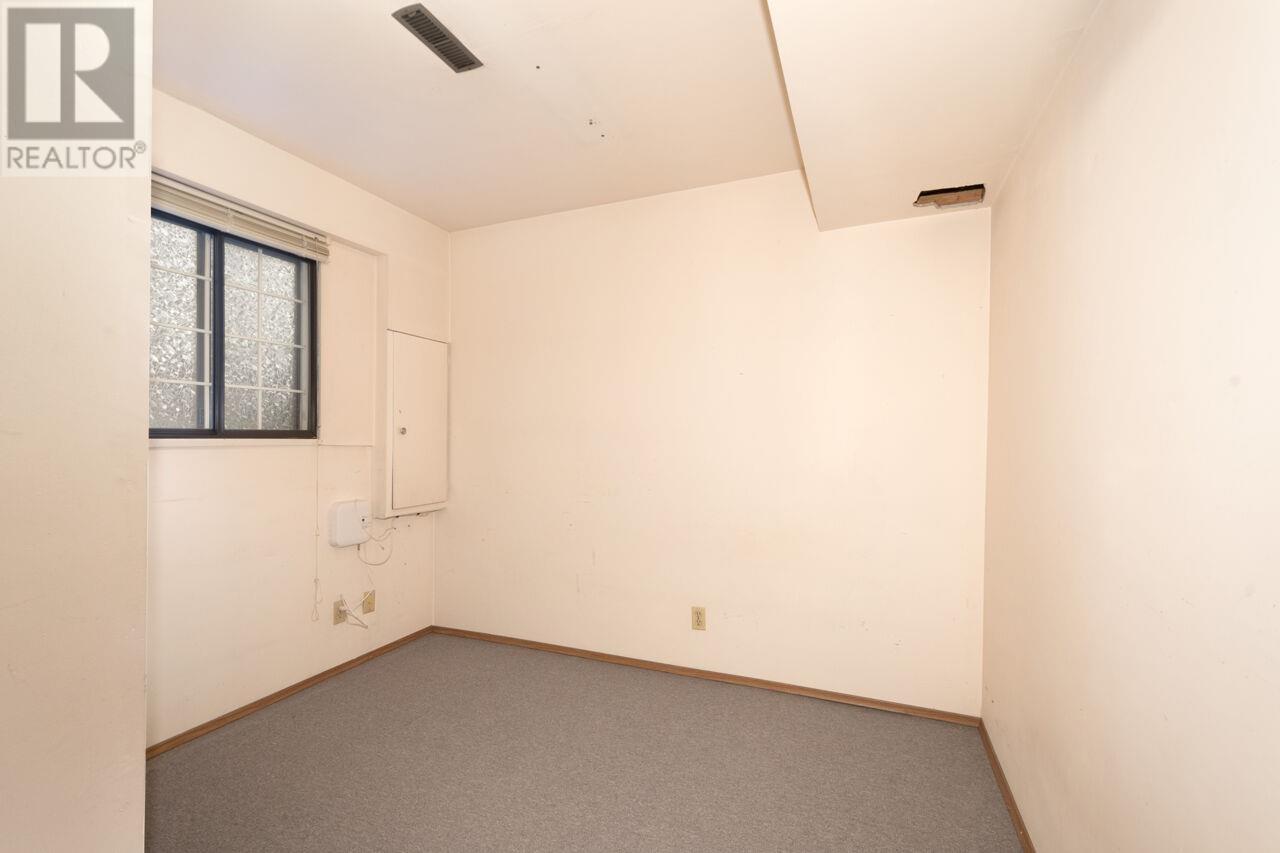 Listing Picture 22 of 24 : 69 E 50TH AVENUE, Vancouver / 溫哥華 - 魯藝地產 Yvonne Lu Group - MLS Medallion Club Member