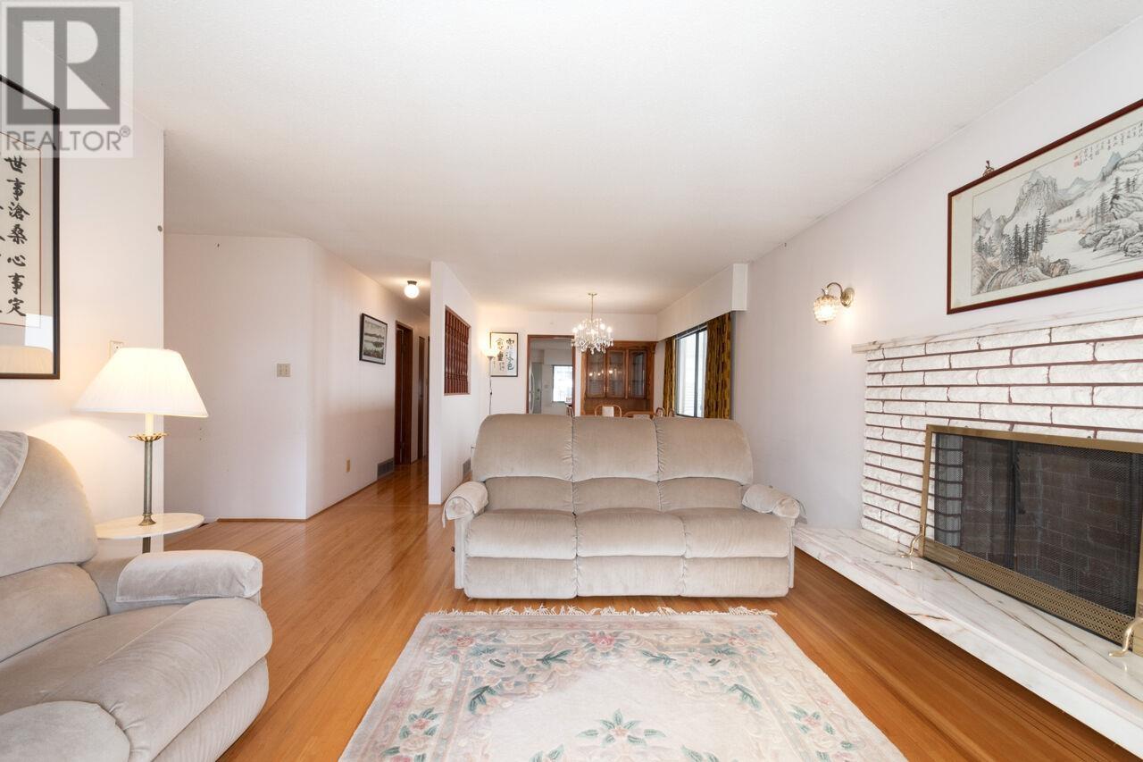 Listing Picture 5 of 24 : 69 E 50TH AVENUE, Vancouver / 溫哥華 - 魯藝地產 Yvonne Lu Group - MLS Medallion Club Member