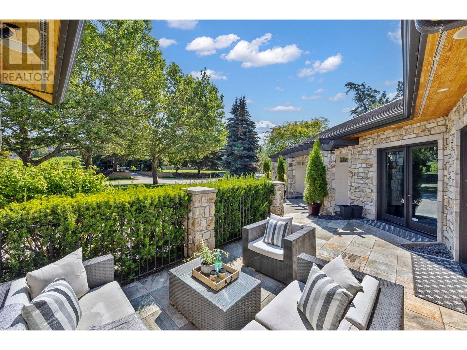 4040 Casorso Road, Kelowna, British Columbia  V1W 4N6 - Photo 19 - 10336833