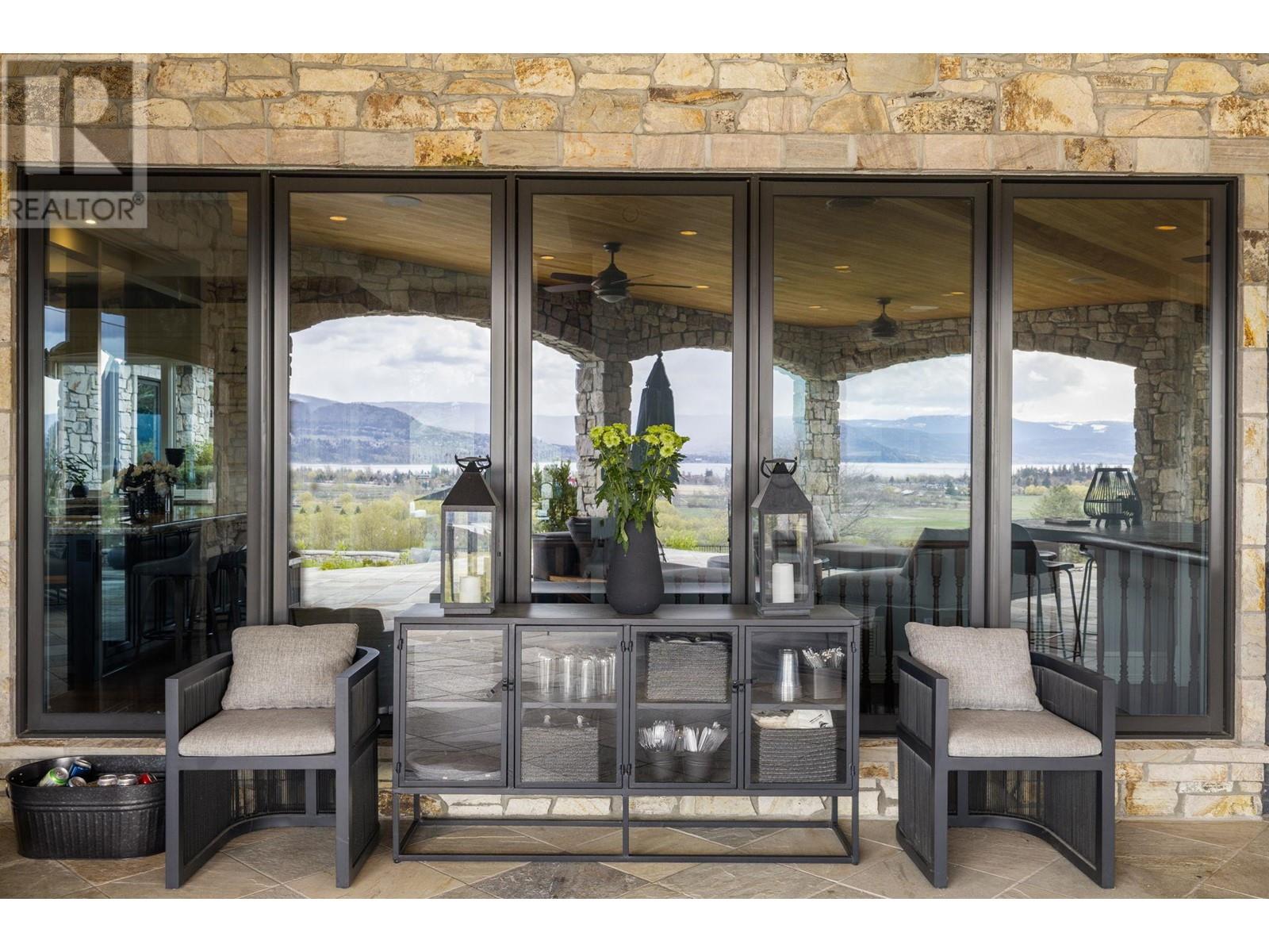 4040 Casorso Road, Kelowna, British Columbia  V1W 4N6 - Photo 26 - 10336833