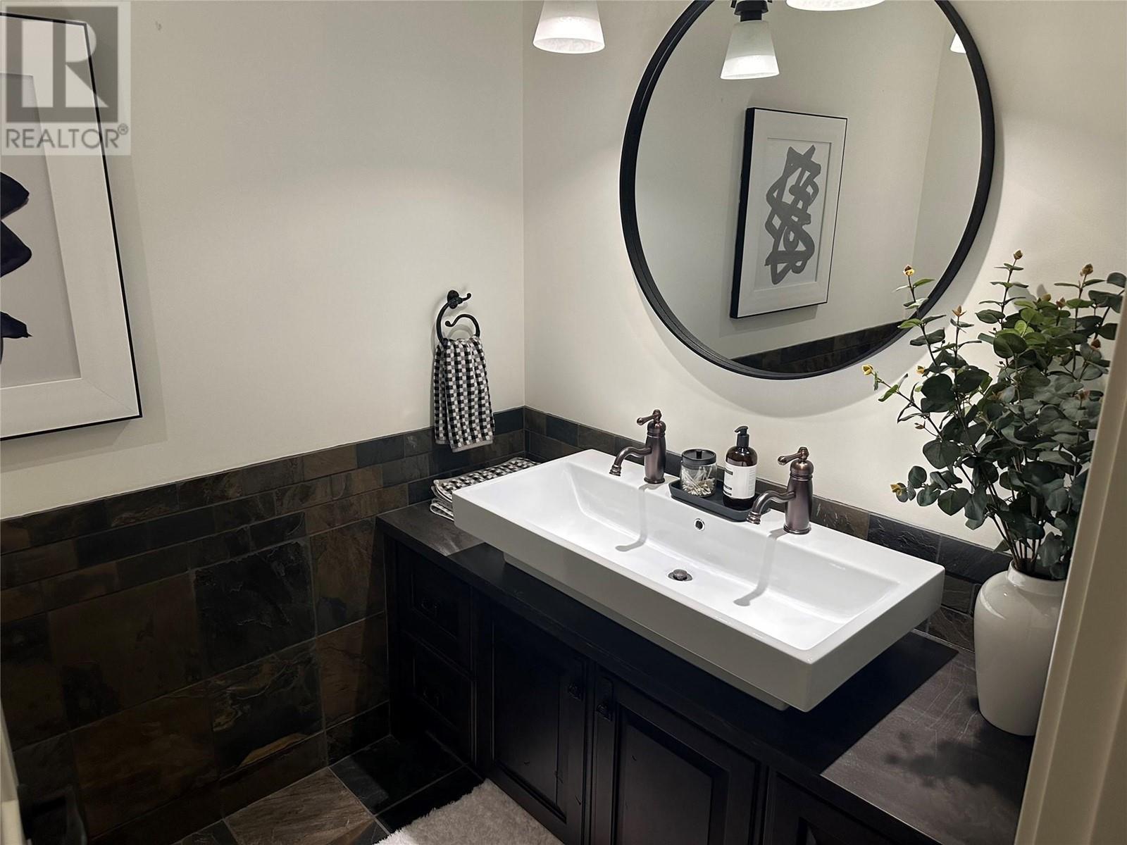 4040 Casorso Road, Kelowna, British Columbia  V1W 4N6 - Photo 50 - 10336833