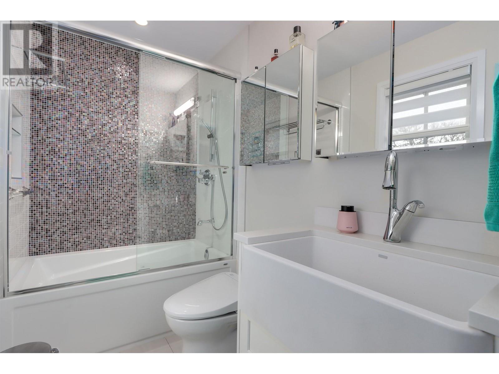 Listing Picture 25 of 35 : 5009 SOMERVILLE STREET, Vancouver / 溫哥華 - 魯藝地產 Yvonne Lu Group - MLS Medallion Club Member