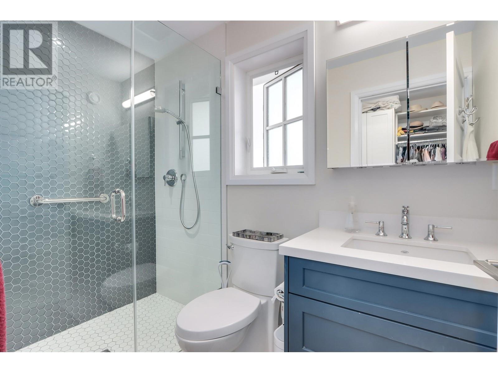 Listing Picture 22 of 35 : 5009 SOMERVILLE STREET, Vancouver / 溫哥華 - 魯藝地產 Yvonne Lu Group - MLS Medallion Club Member