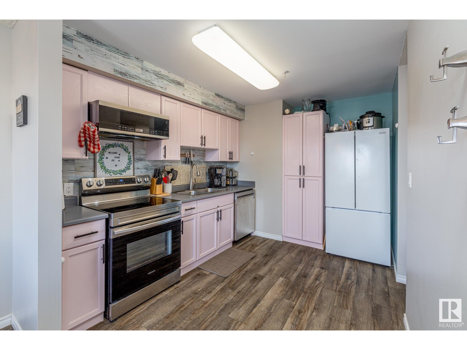 Property at #203 105 MCKENNEY AV image 4