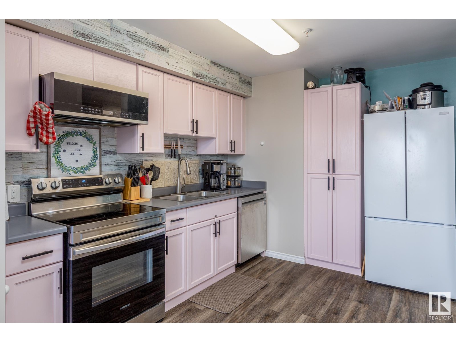 Property at #203 105 MCKENNEY AV image 5