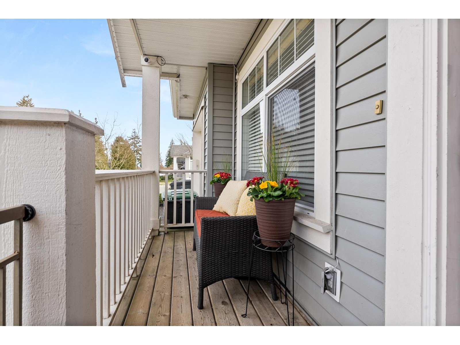 14994 59 Avenue, Surrey, British Columbia  V3S 3W8 - Photo 3 - R2971442