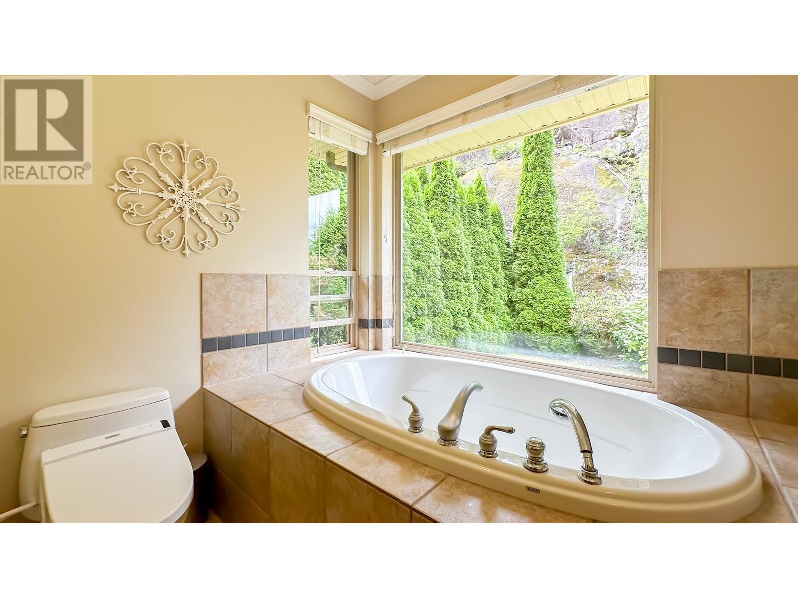 158 Stonegate Drive, West Vancouver, British Columbia  V0N 3Z2 - Photo 22 - R2970644