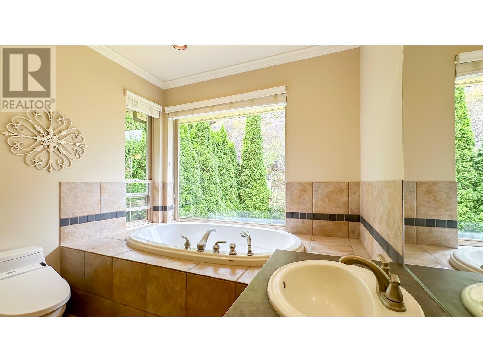 158 Stonegate Drive, West Vancouver, British Columbia  V0N 3Z2 - Photo 21 - R2970644