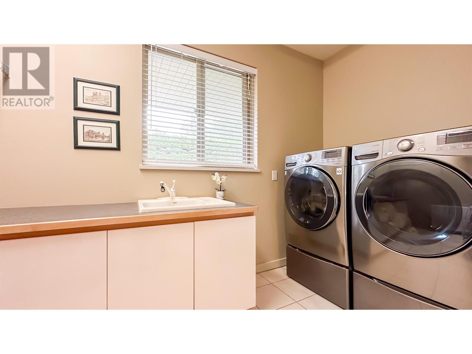 158 Stonegate Drive, West Vancouver, British Columbia  V0N 3Z2 - Photo 30 - R2970644
