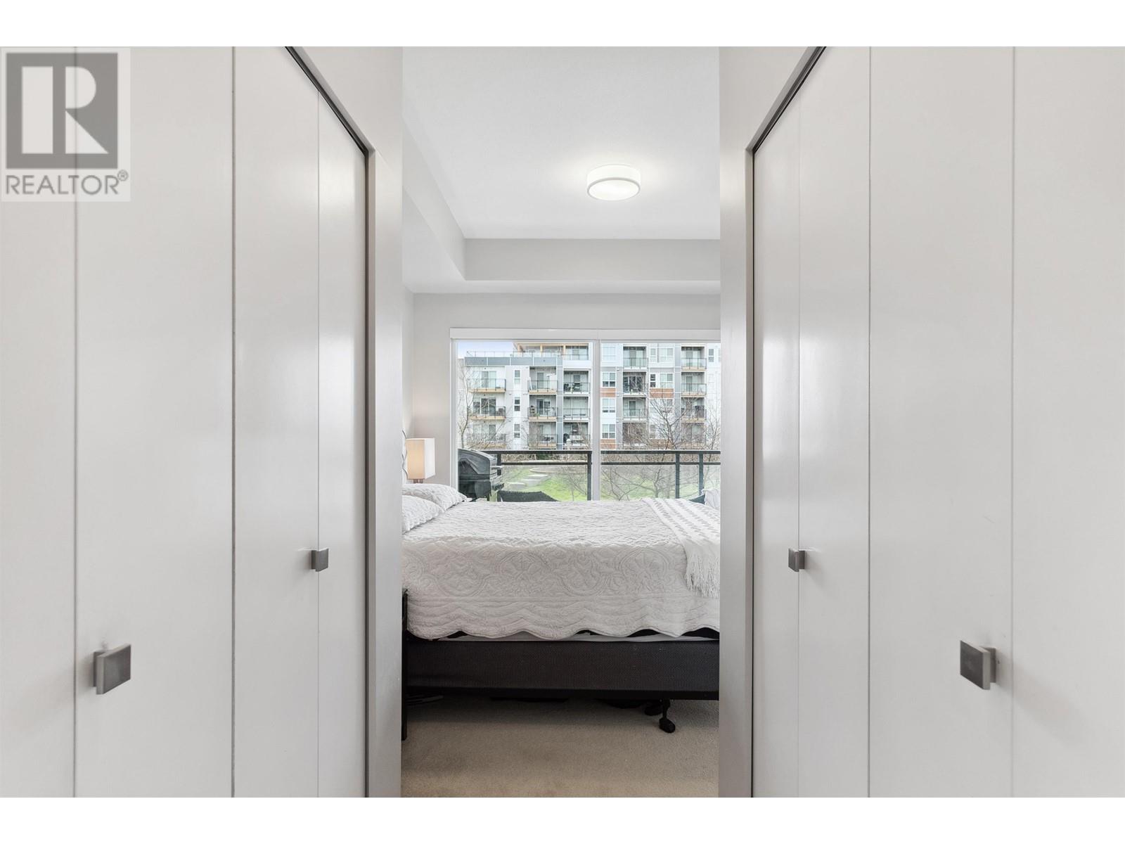 Listing Picture 11 of 34 : 209 10155 RIVER DRIVE, Richmond / 烈治文 - 魯藝地產 Yvonne Lu Group - MLS Medallion Club Member