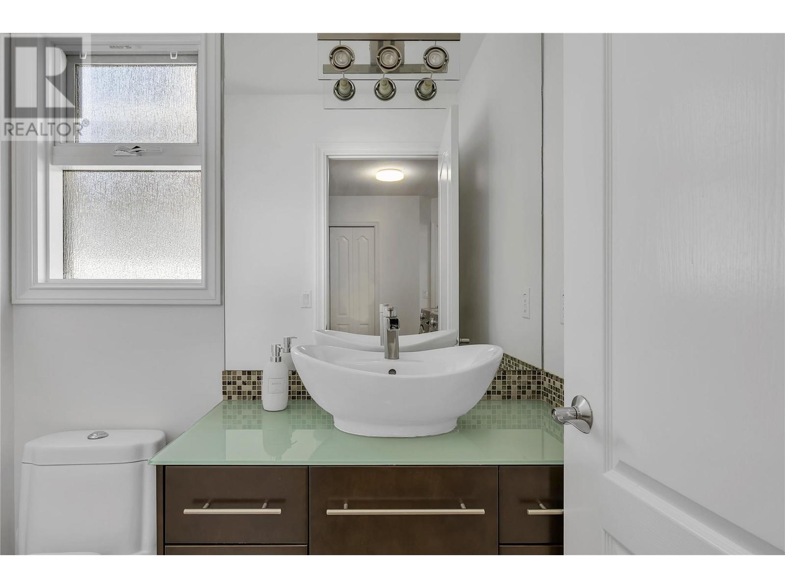 892 Mission Springs Crescent, Kelowna, British Columbia  V1W 3L9 - Photo 34 - 10336787