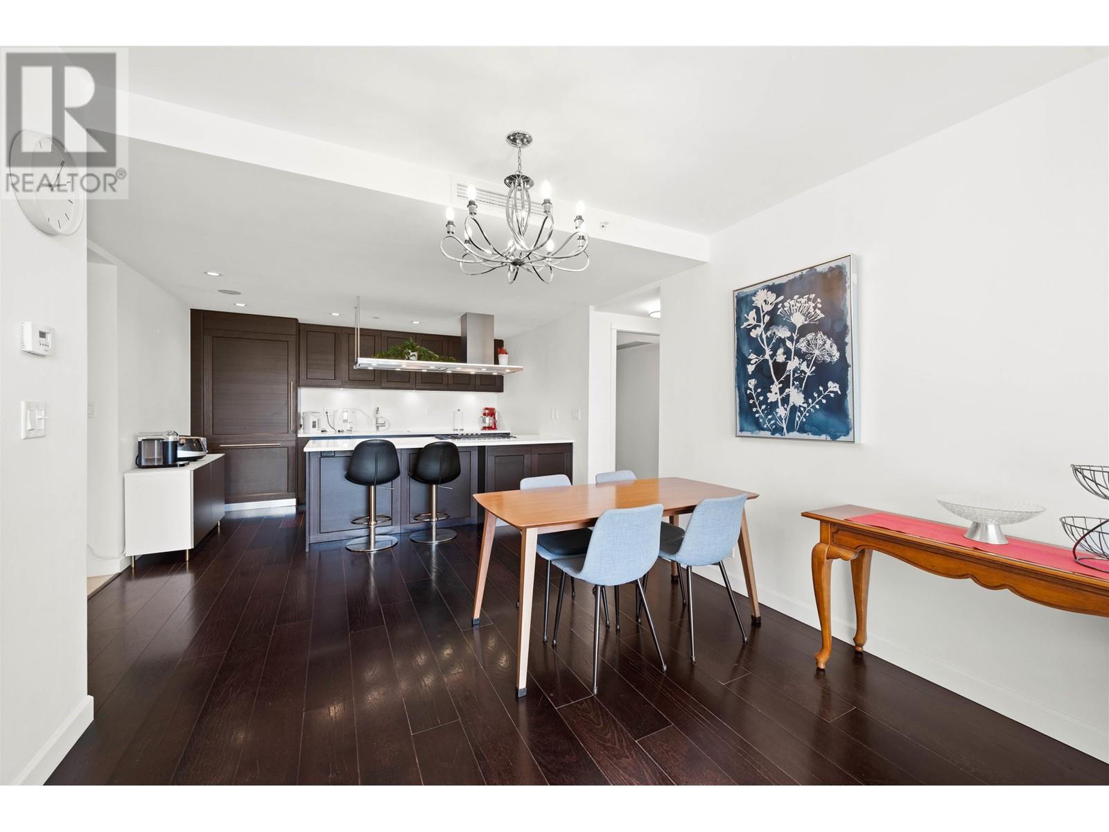 Listing Picture 7 of 37 : 601 3355 BINNING ROAD, Vancouver / 溫哥華 - 魯藝地產 Yvonne Lu Group - MLS Medallion Club Member