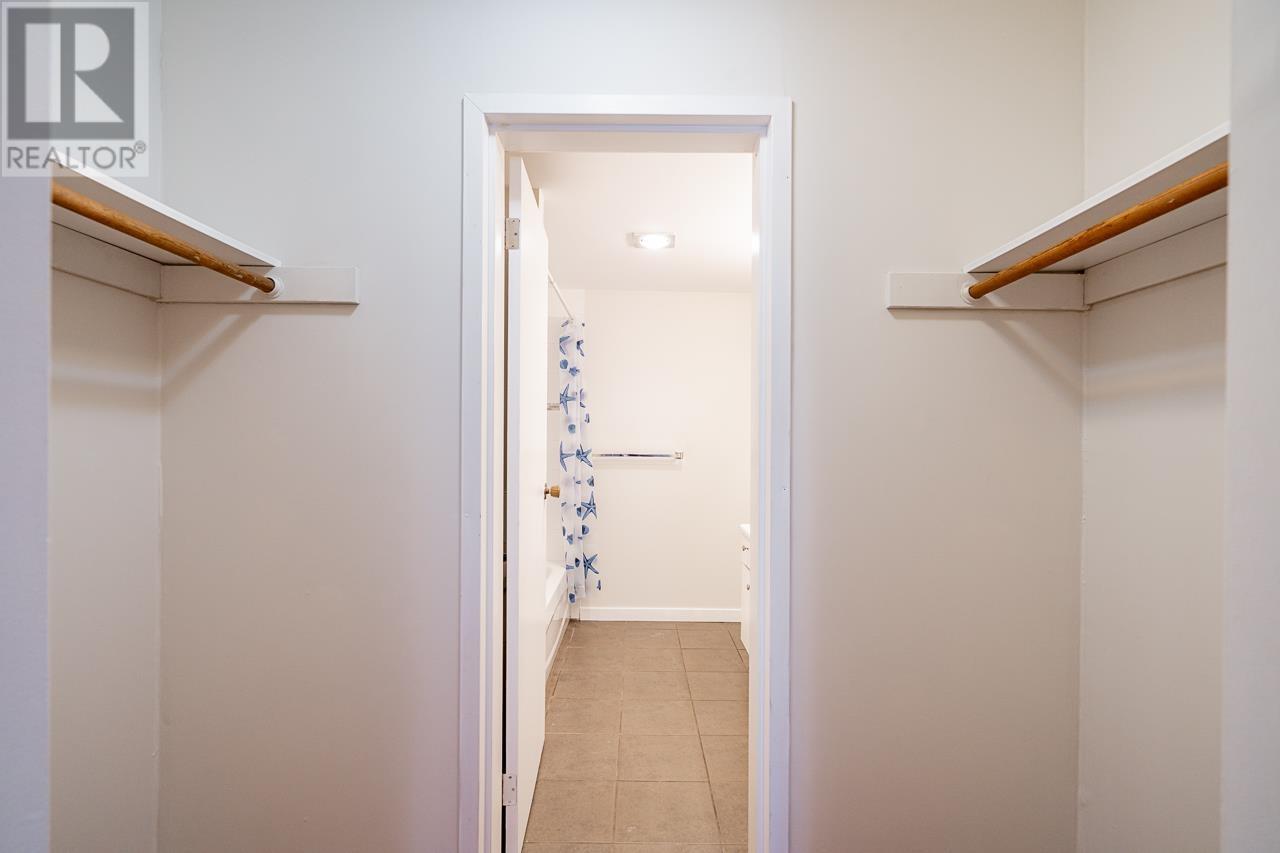 Listing Picture 18 of 27 : 103 1955 WOODWAY PLACE, Burnaby / 本拿比 - 魯藝地產 Yvonne Lu Group - MLS Medallion Club Member