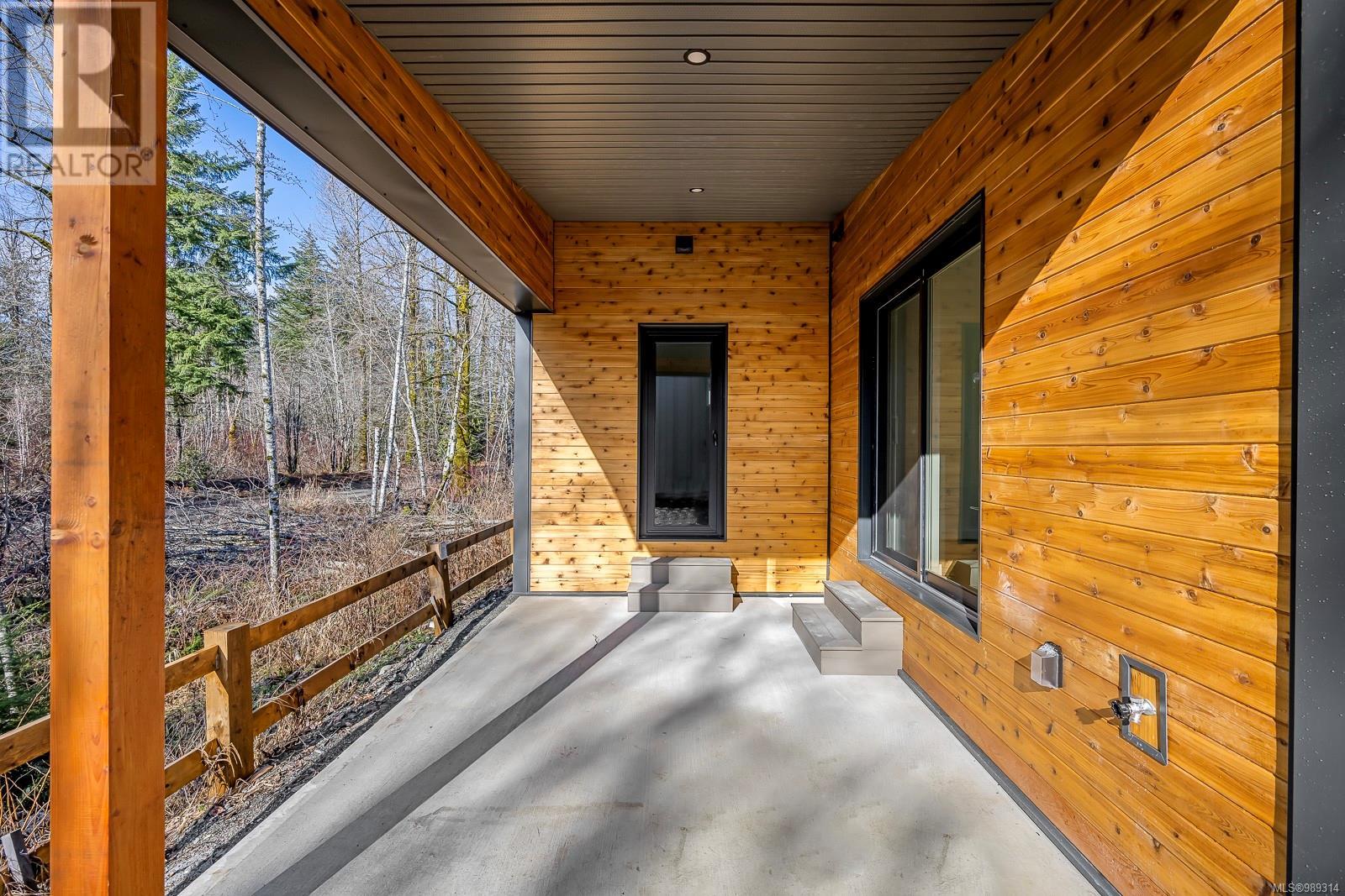 42 3025 Royston Rd, Cumberland, British Columbia  V0R 1S0 - Photo 3 - 989314