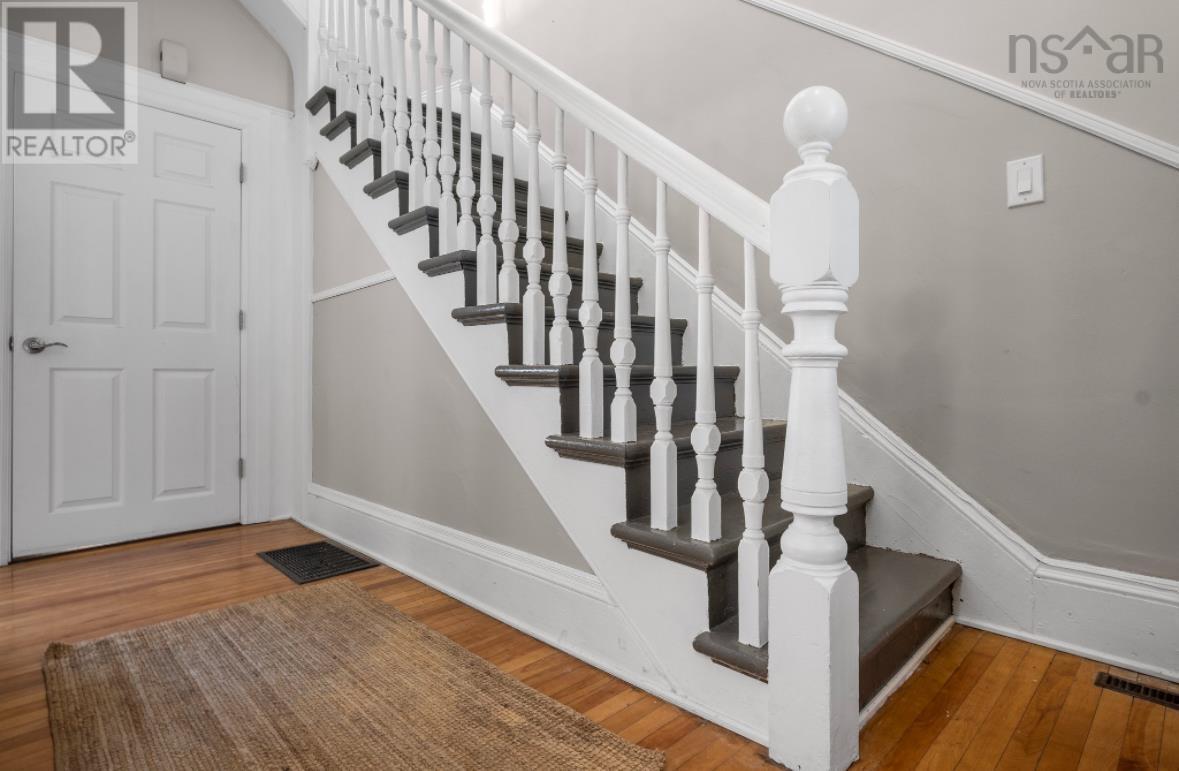 6265 Summit Street, Halifax, Nova Scotia  B3L 1R6 - Photo 5 - 202503731
