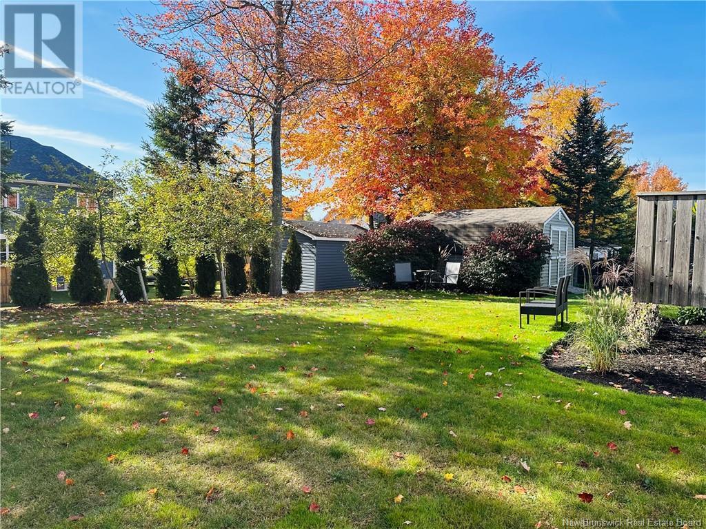 Property at 428 Gaspe Street image 3
