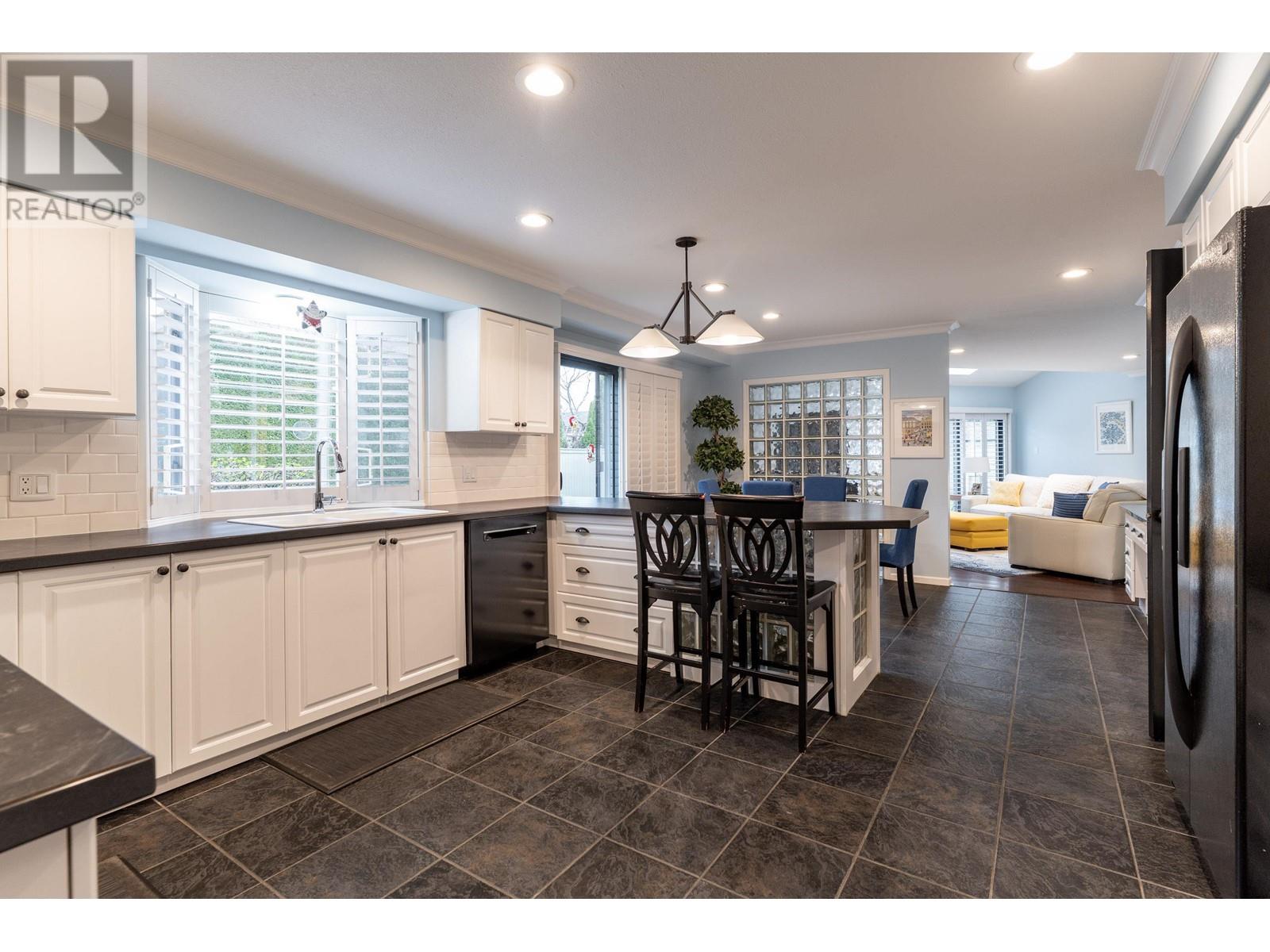 10380 Southgate Road, Richmond, British Columbia  V7A 5A8 - Photo 11 - R2971489