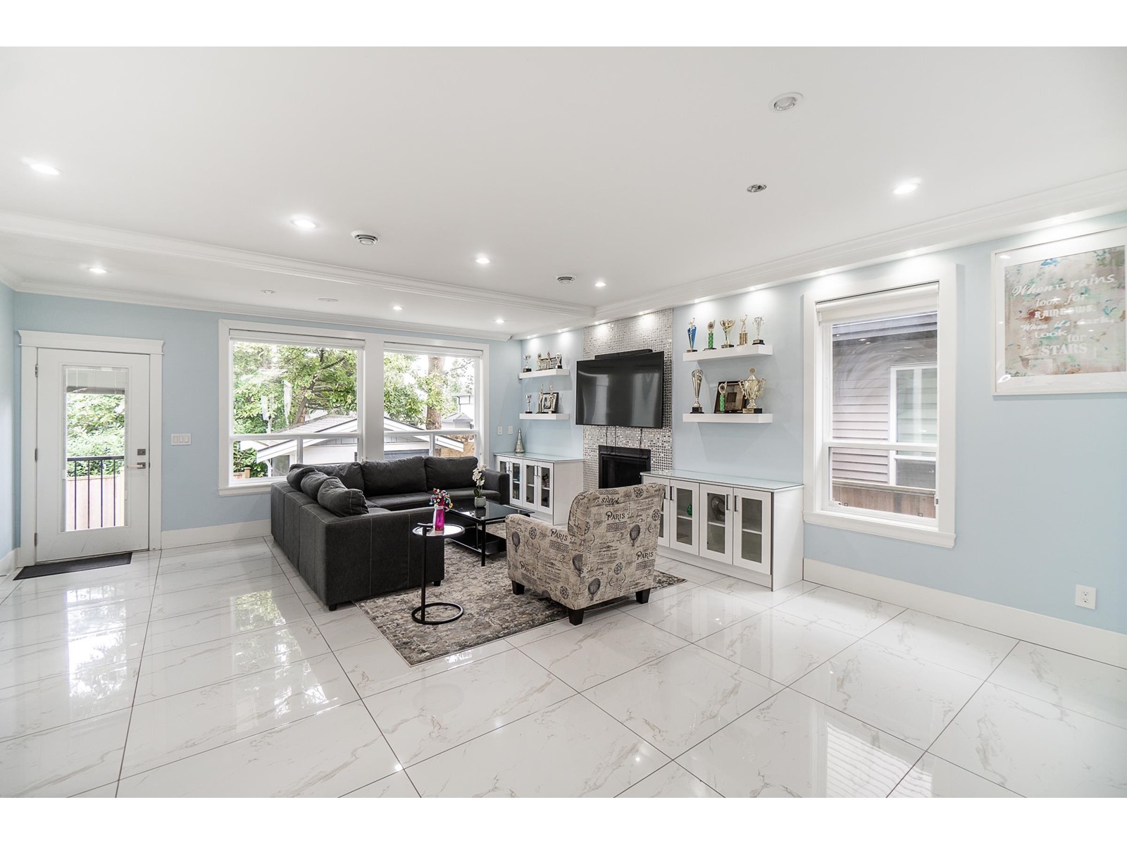 Property at 11542 80 AVENUE image 3