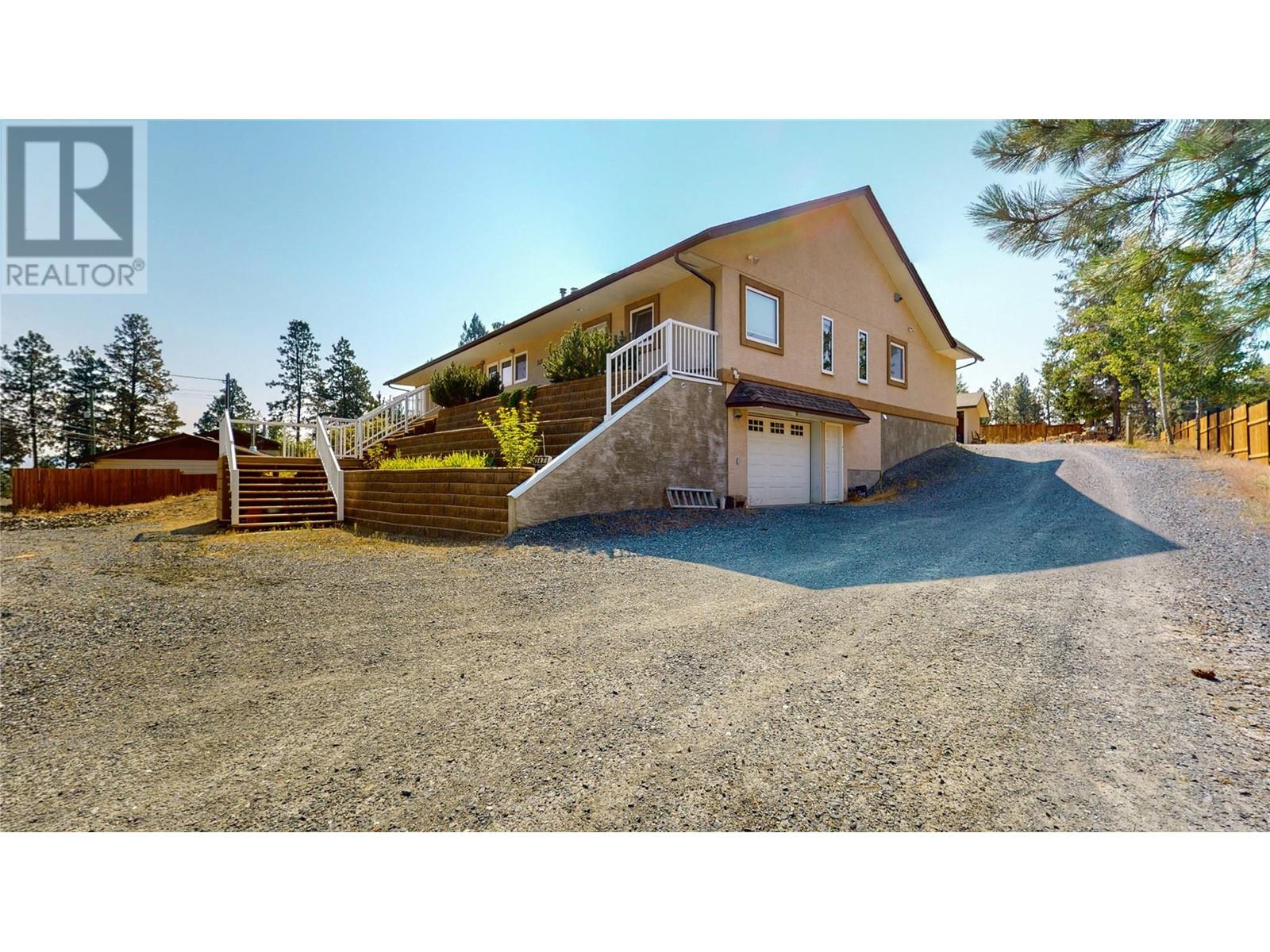 547 Woodland Drive, Cranbrook, British Columbia  V1C 6V2 - Photo 3 - 10334194