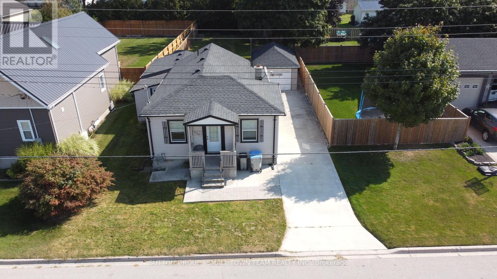 456 ANDREW STREET, South Huron, Ontario