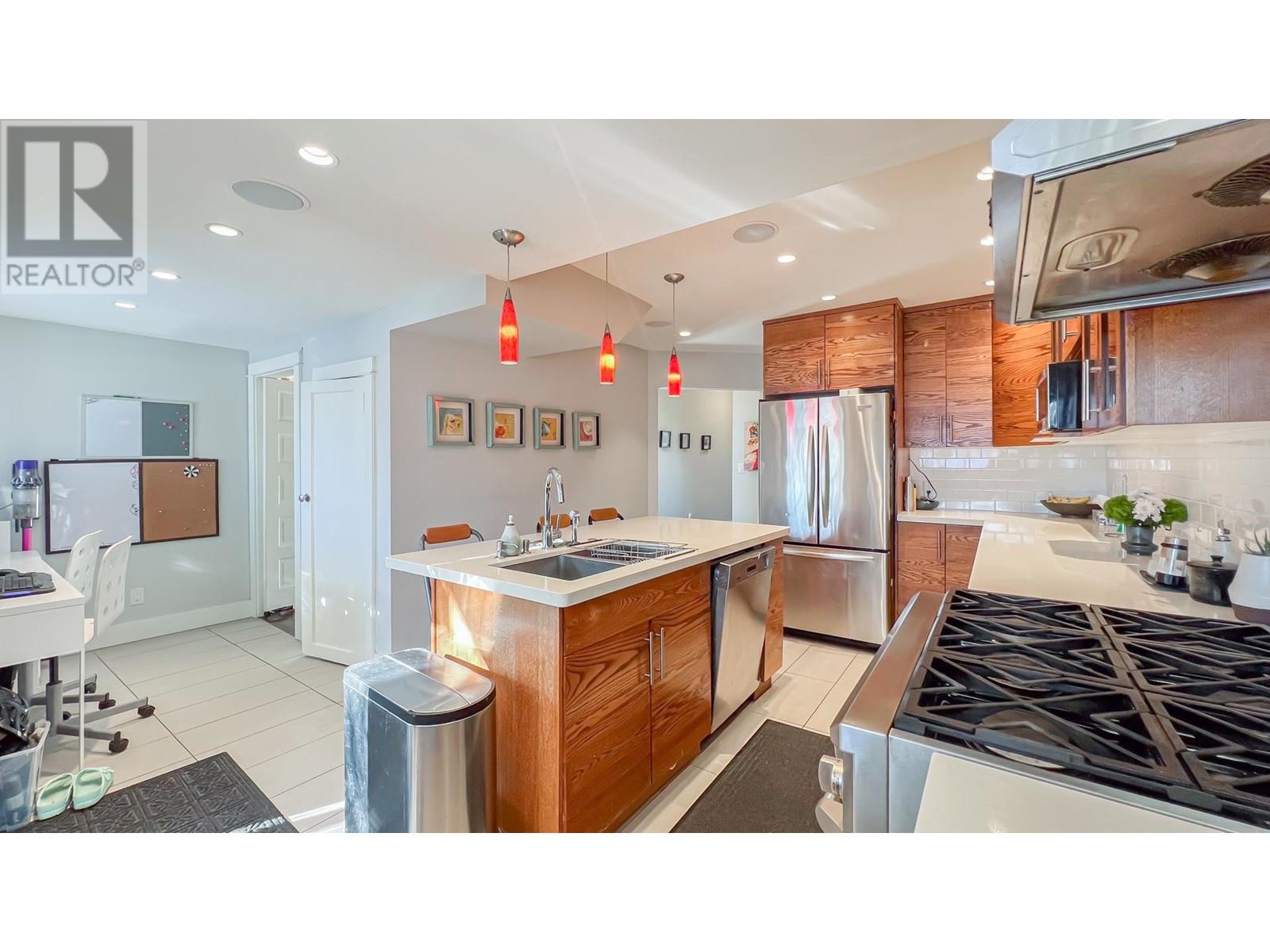420 E 36th Avenue, Vancouver, British Columbia  V5W 1C8 - Photo 10 - R2971513
