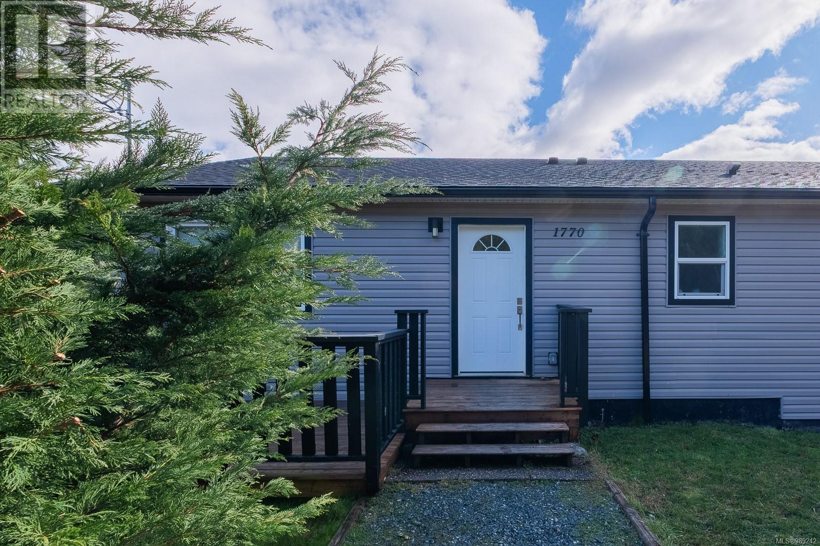 Property at 1770 Jay Bell Trail image 4