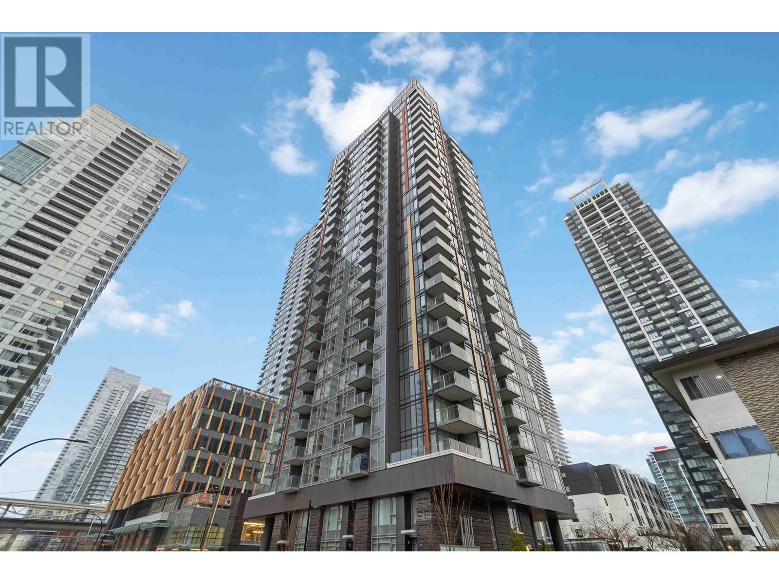 2001 6398 SILVER AVENUE, Burnaby