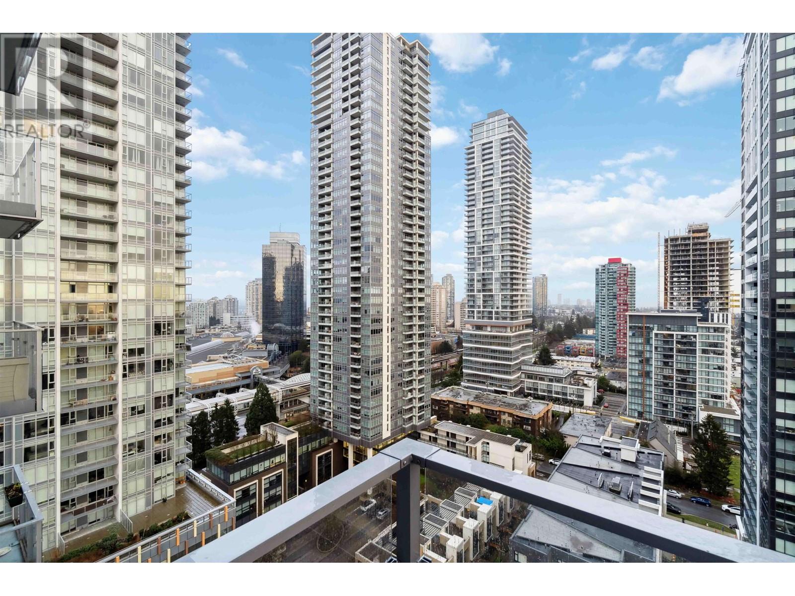 Listing Picture 17 of 32 : 2001 6398 SILVER AVENUE, Burnaby / 本拿比 - 魯藝地產 Yvonne Lu Group - MLS Medallion Club Member