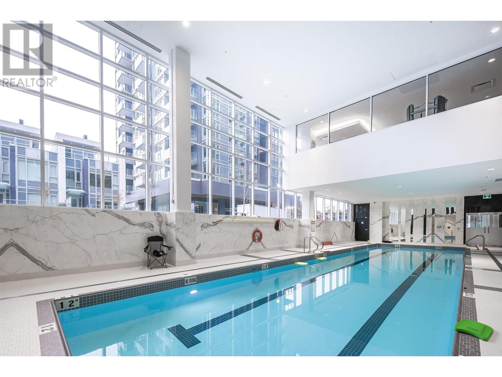 Listing Picture 19 of 32 : 2001 6398 SILVER AVENUE, Burnaby / 本拿比 - 魯藝地產 Yvonne Lu Group - MLS Medallion Club Member