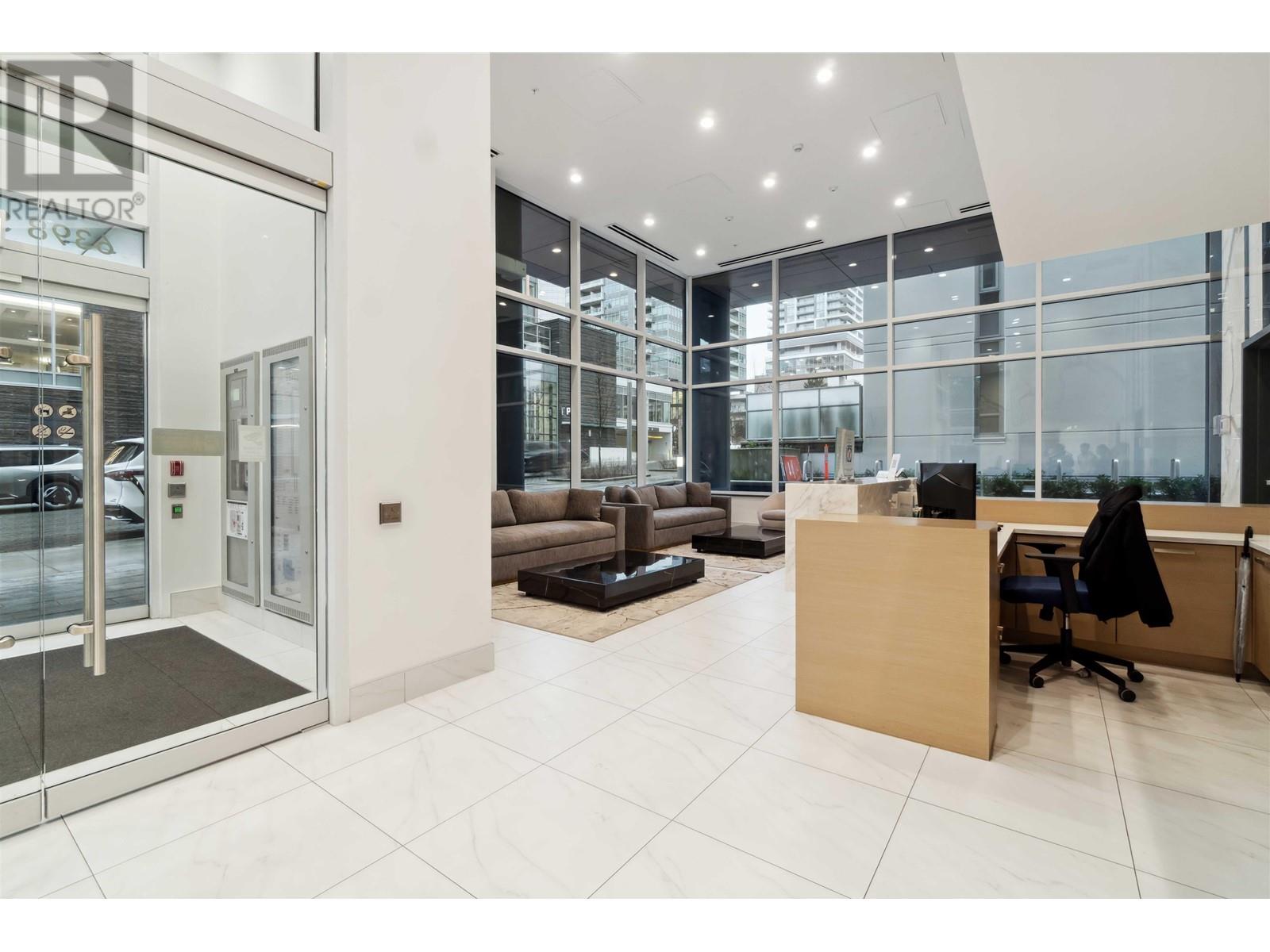 Listing Picture 32 of 32 : 2001 6398 SILVER AVENUE, Burnaby / 本拿比 - 魯藝地產 Yvonne Lu Group - MLS Medallion Club Member
